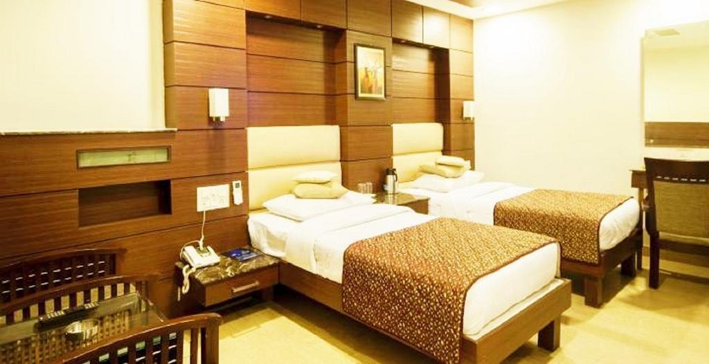 Admire Suites by FabHotel