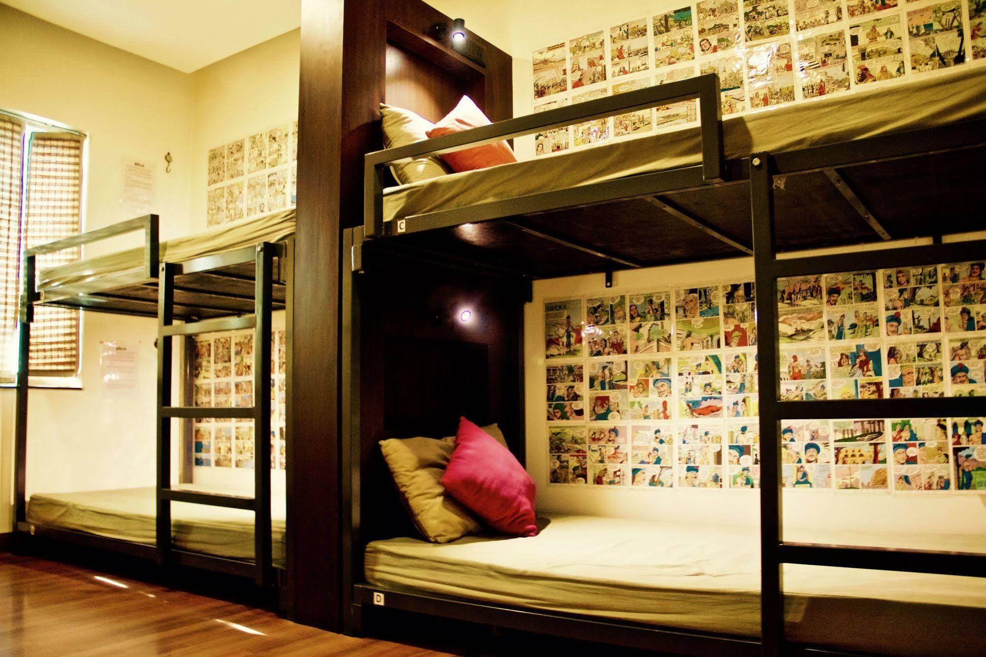 Stops Hostels- New Delhi