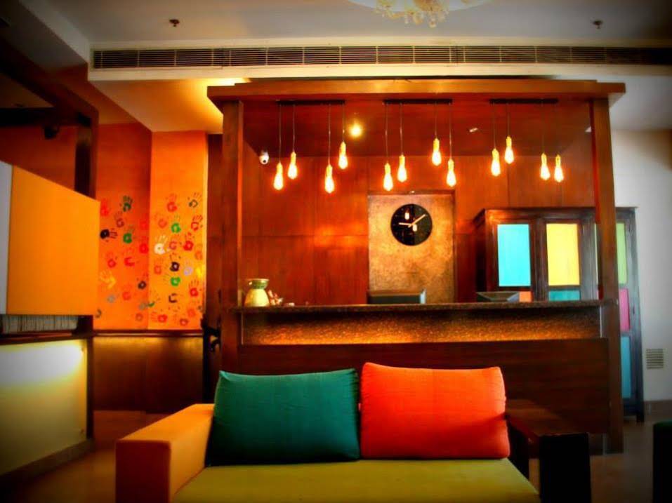 Stops Hostels- New Delhi