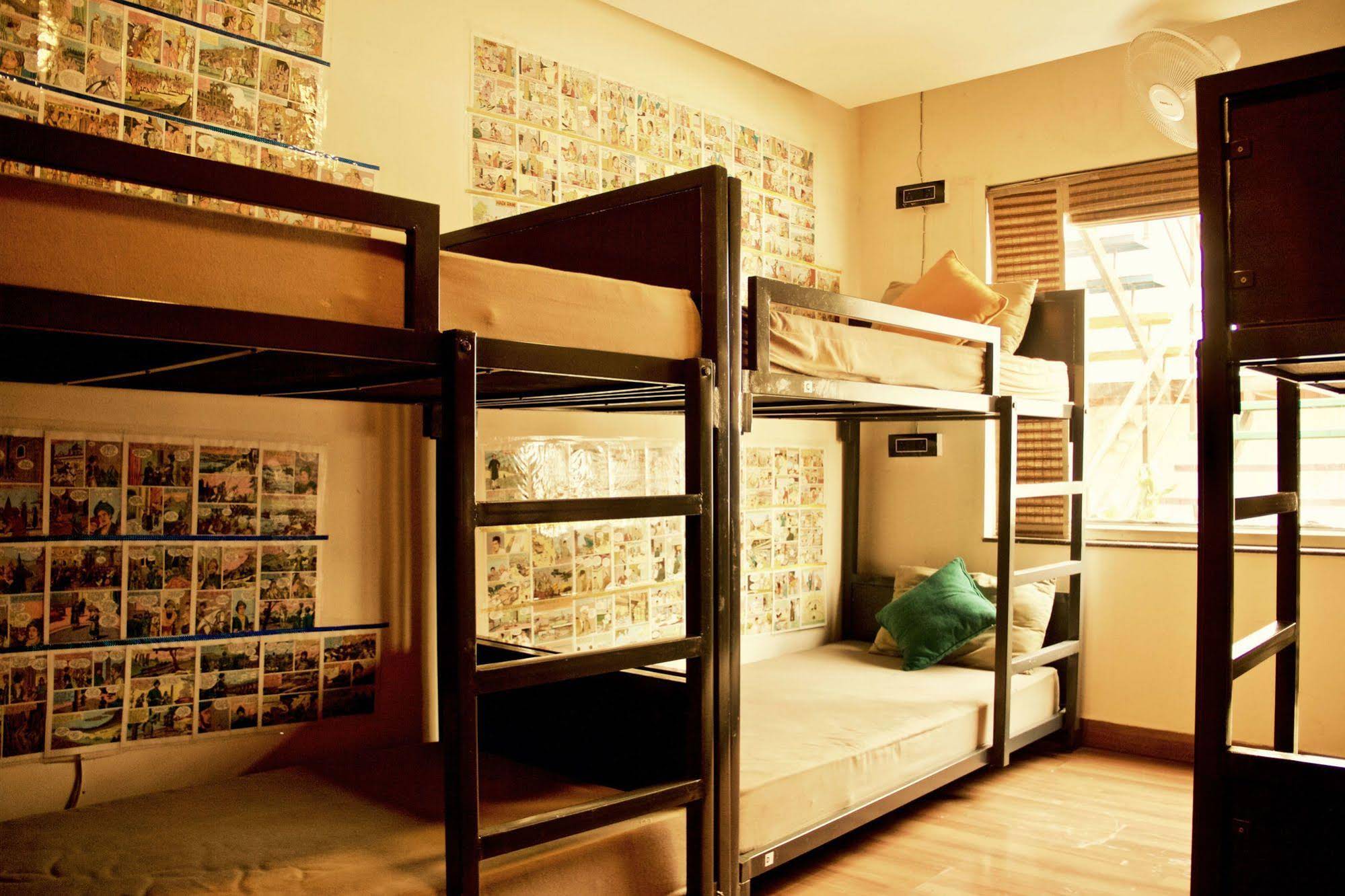 Stops Hostels- New Delhi