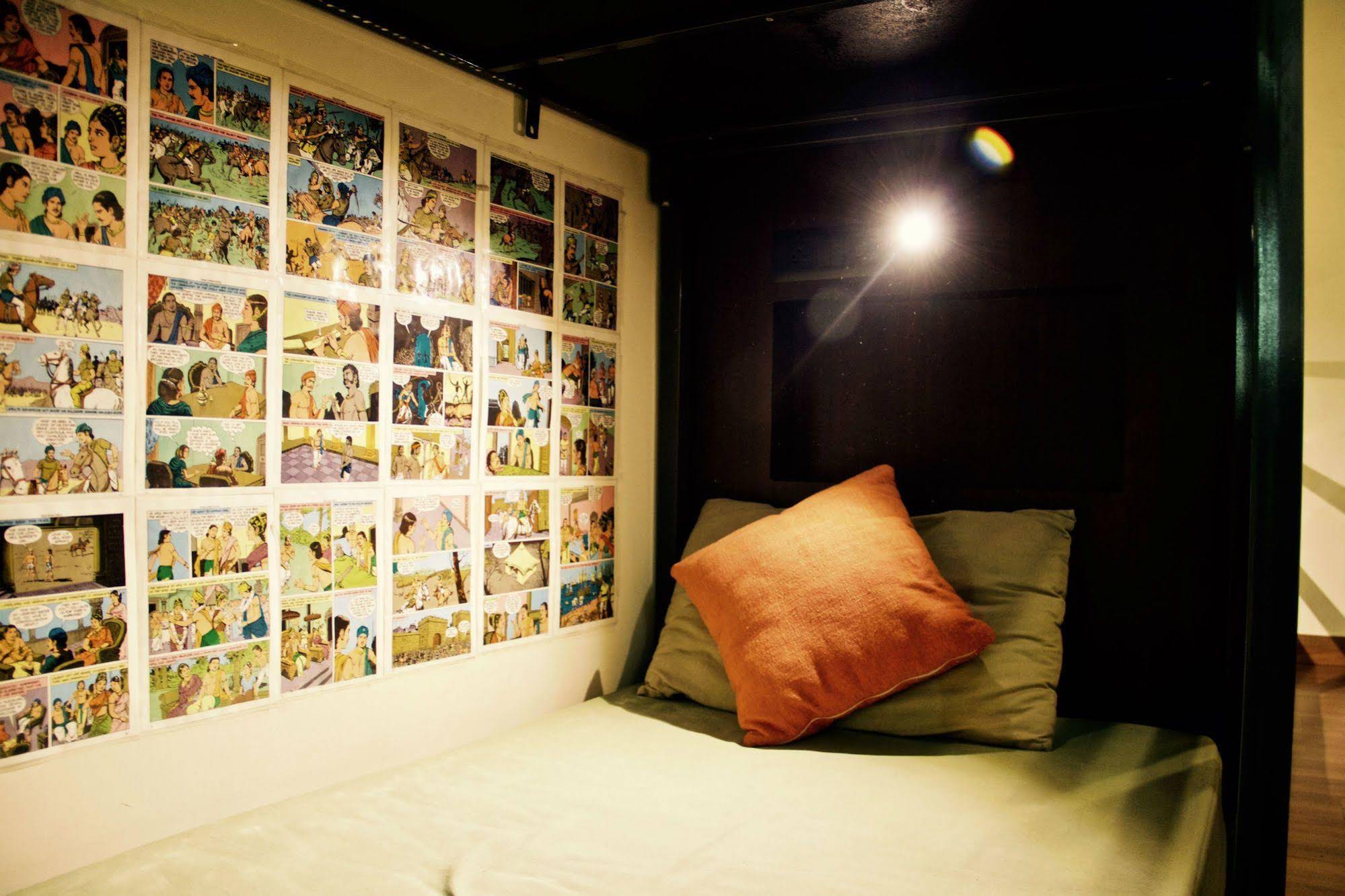 Stops Hostels- New Delhi