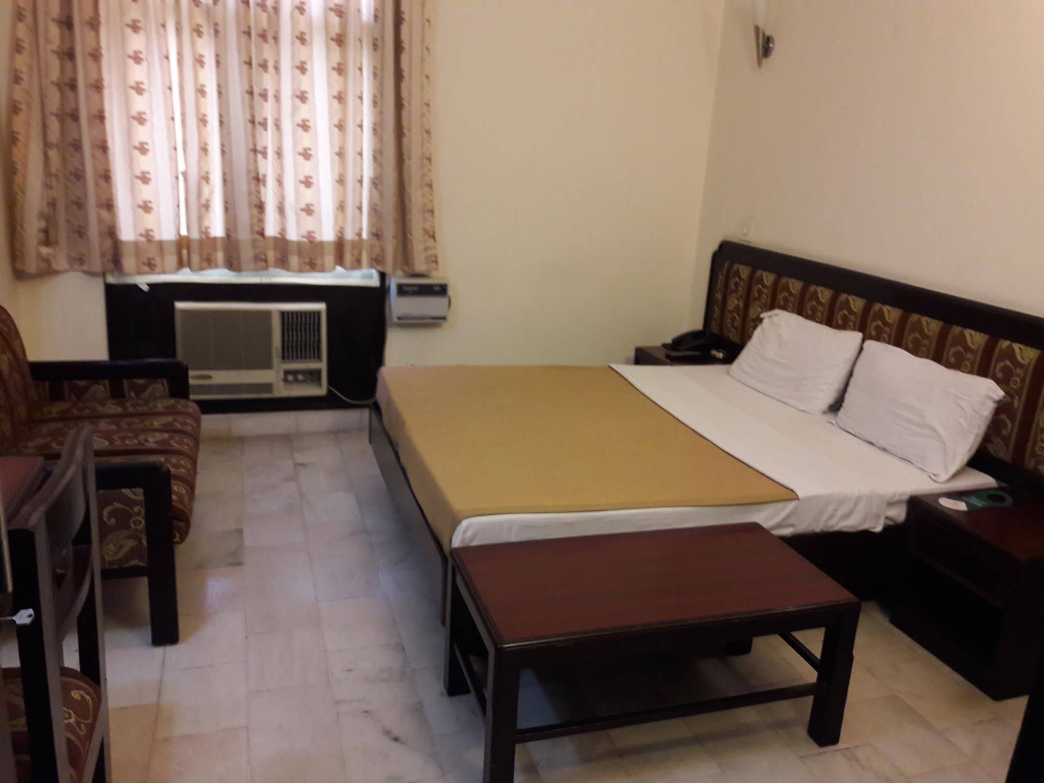 Sundeep Inn