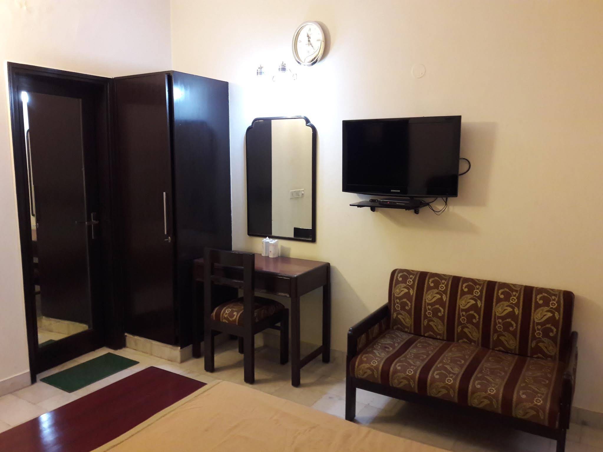 Sundeep Inn