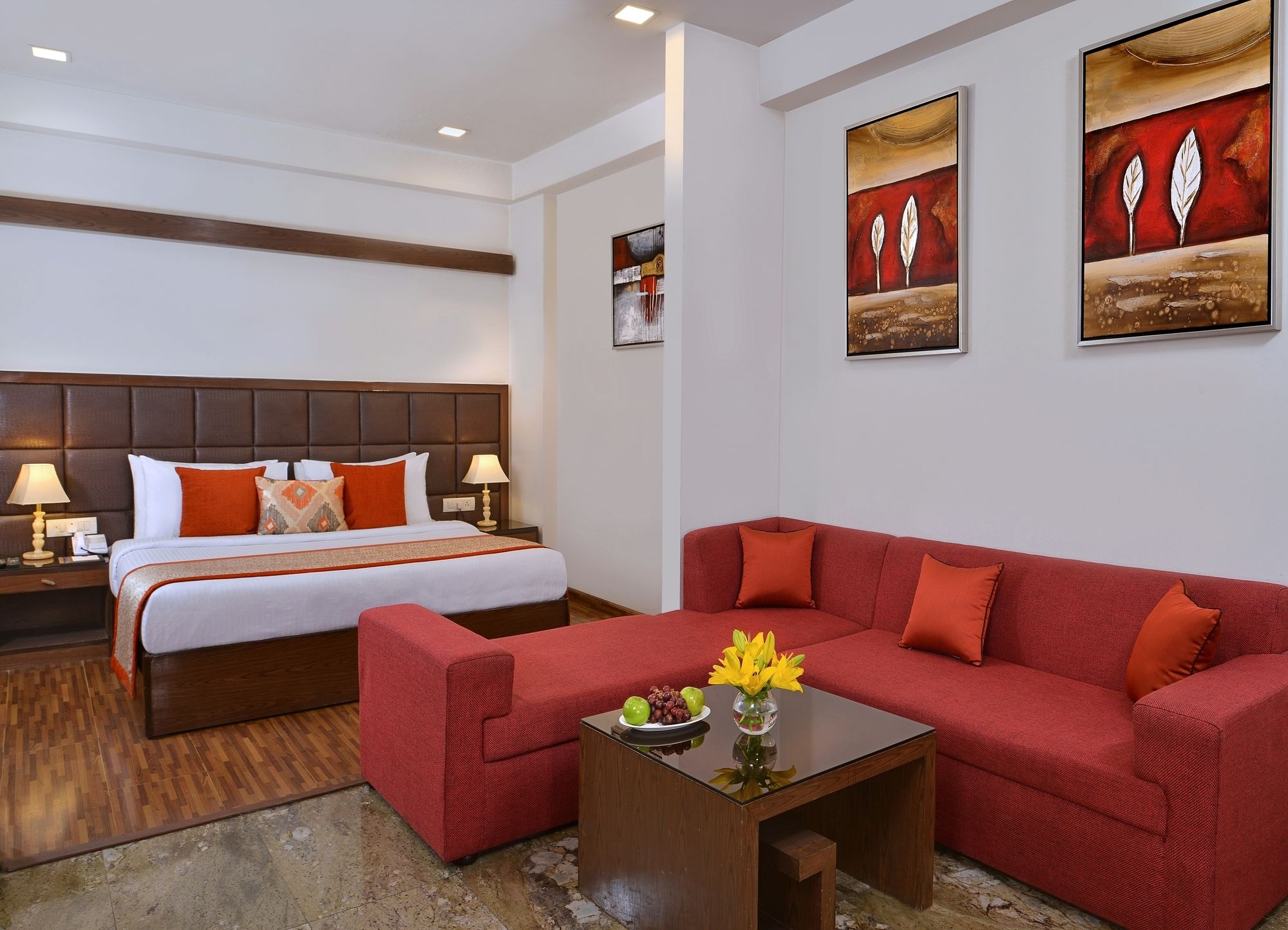 Taurus Sarovar Portico
