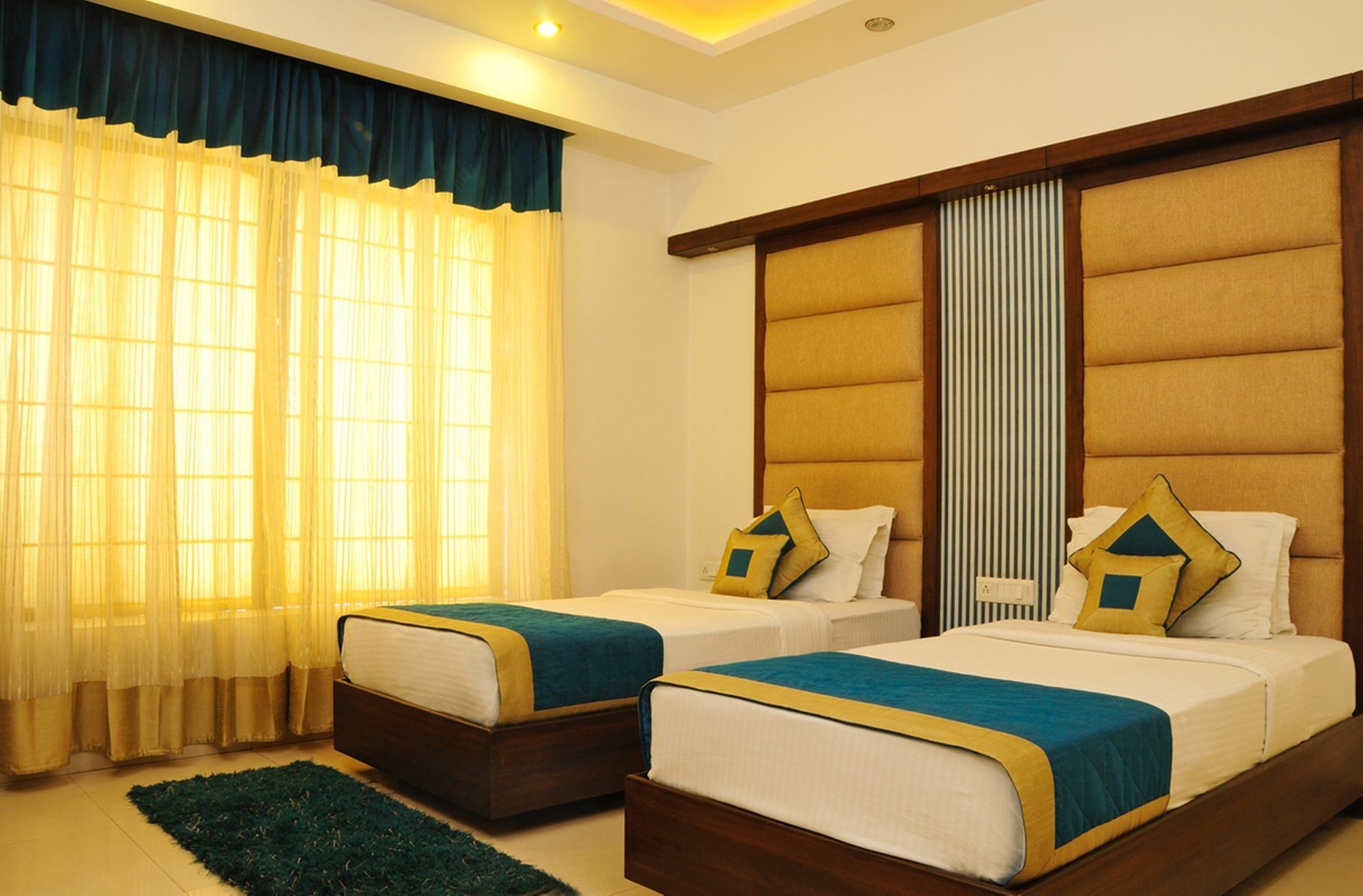 The Pearl Hotel Delhi