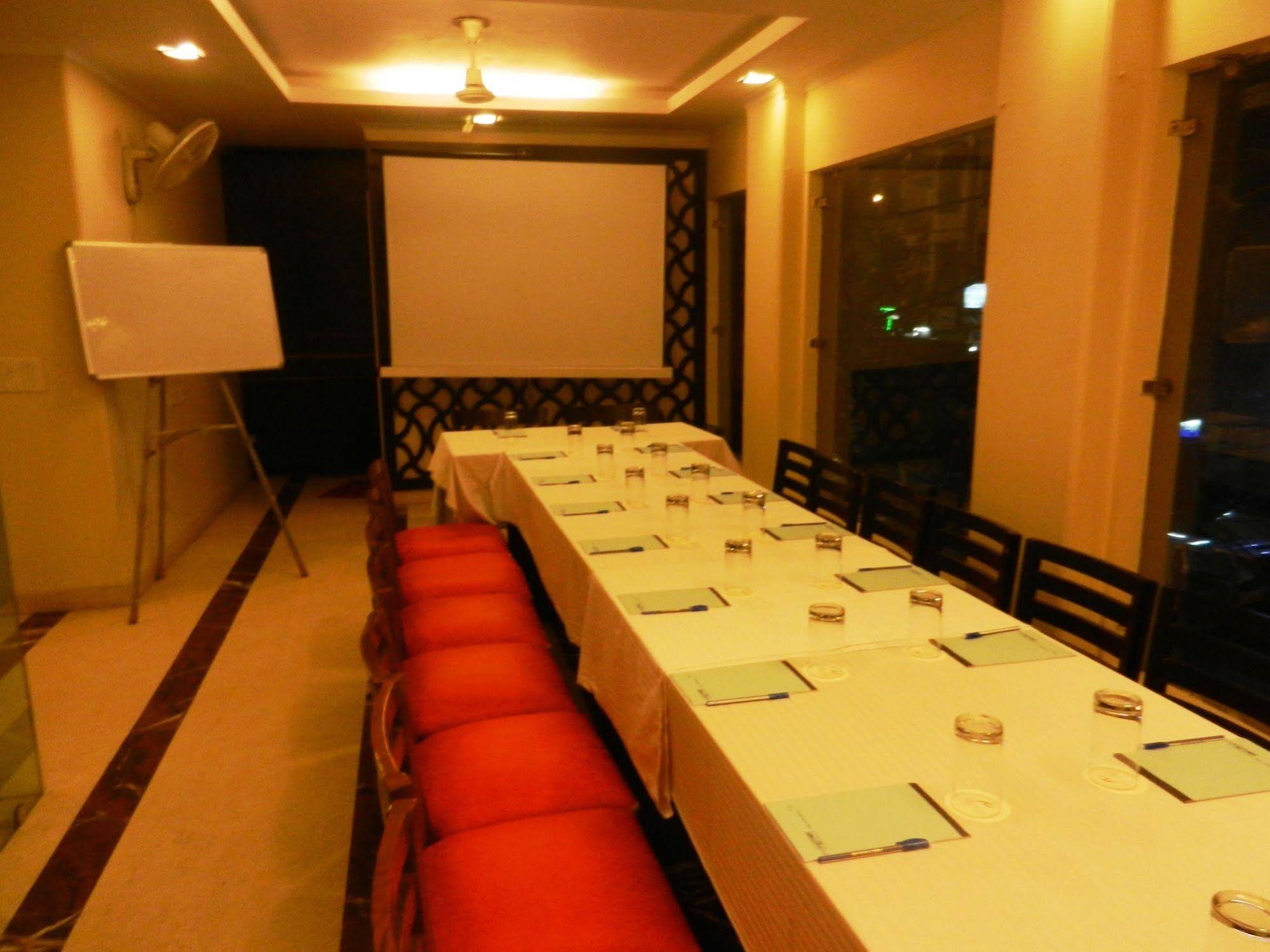 The Pearl New Delhi