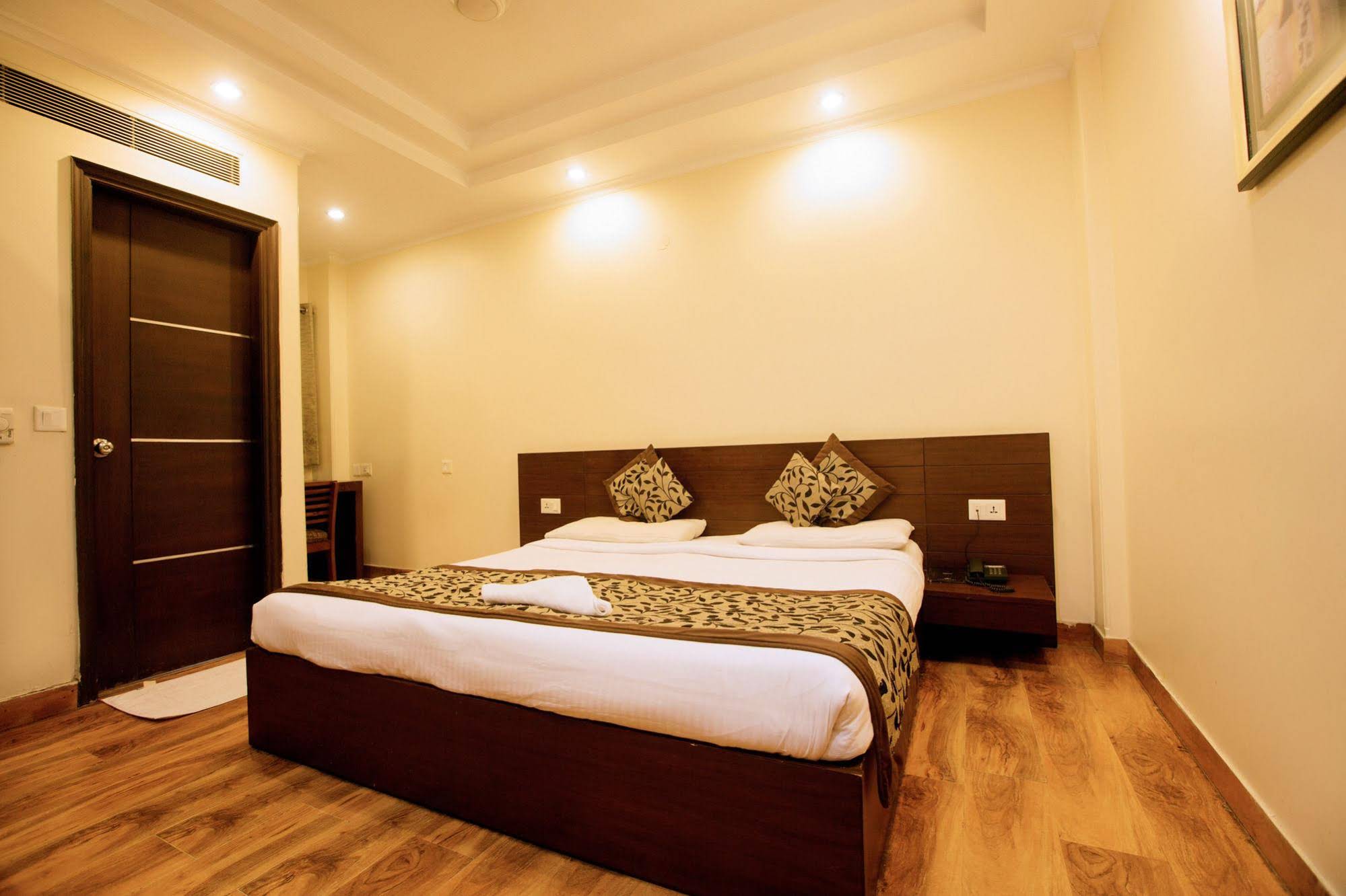 The Pearl New Delhi