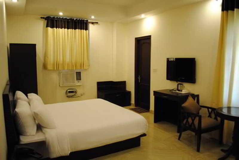 The Tulip Inn, Karol Bagh