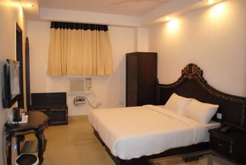 The Tulip Inn, Karol Bagh