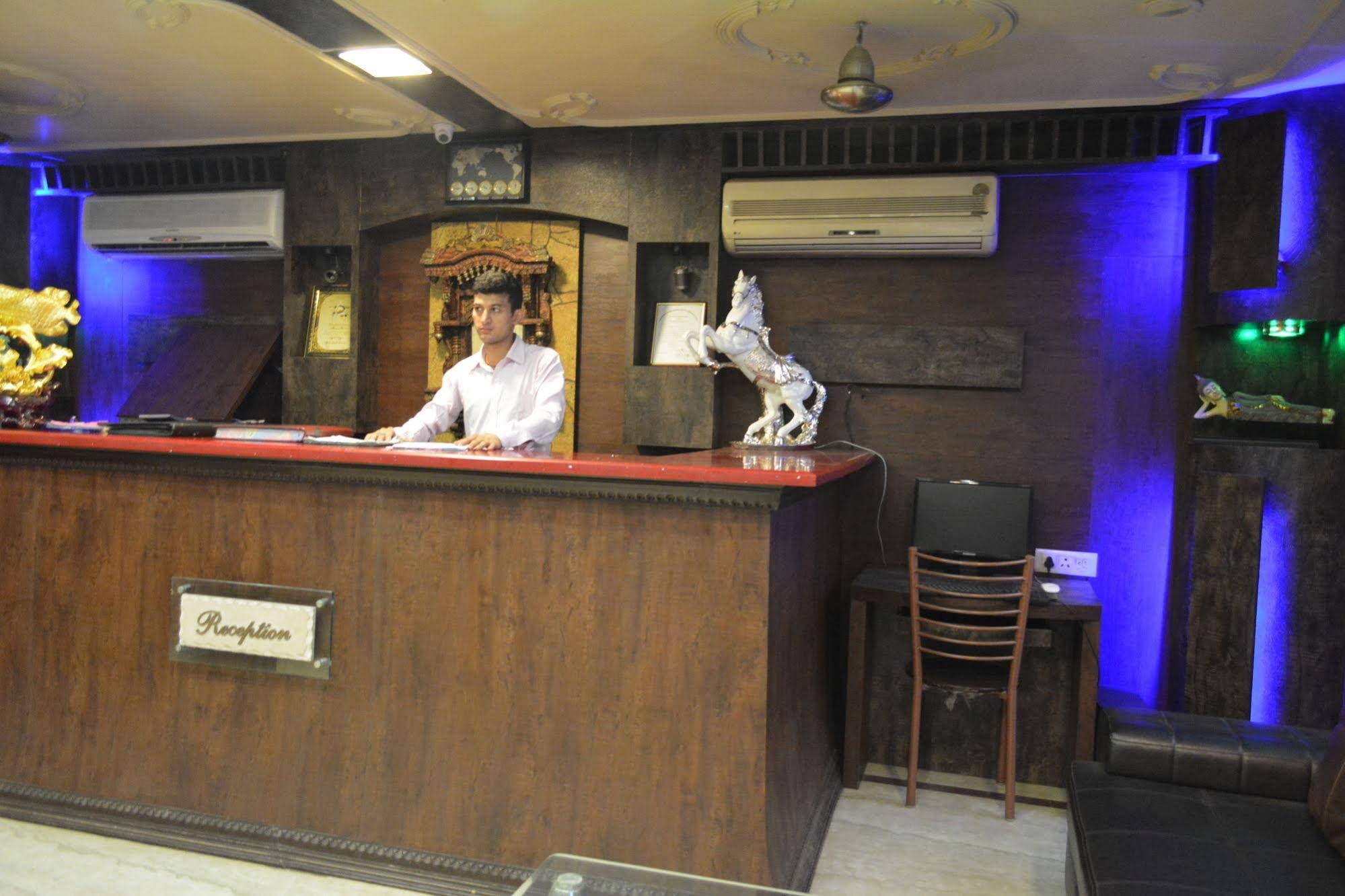 Hotel Vishal Residency