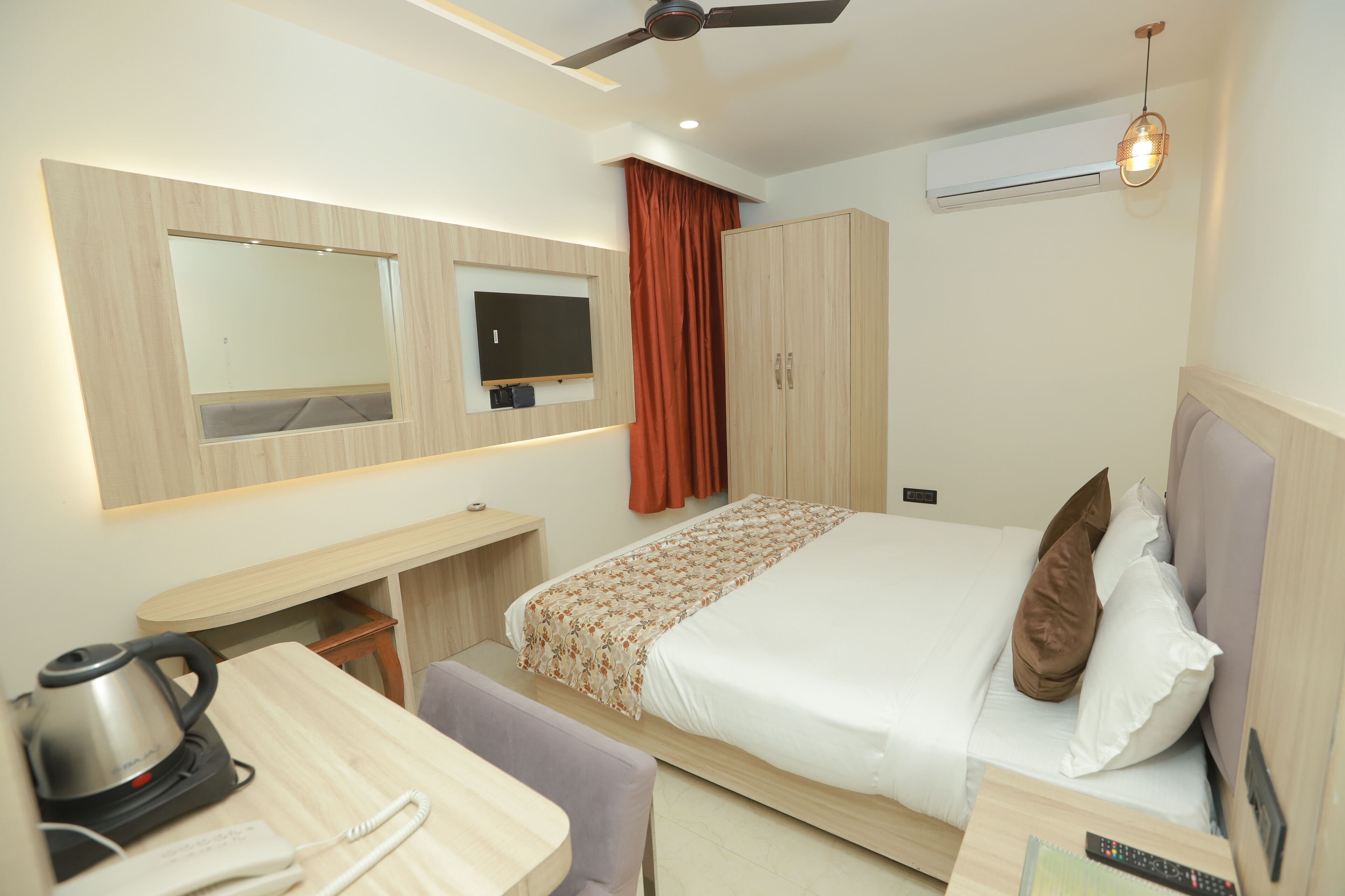 Zed Hotel