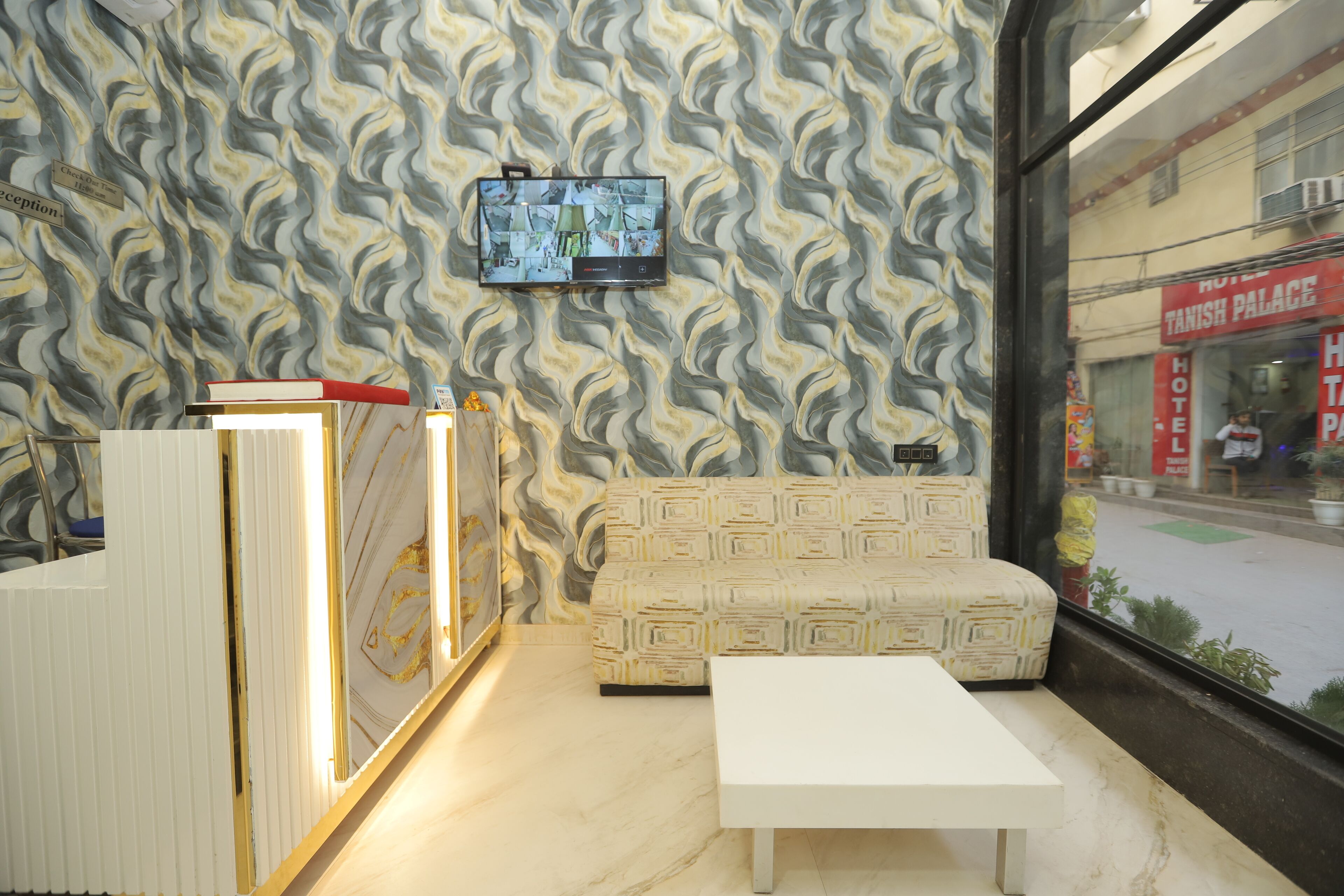 Zed Hotel