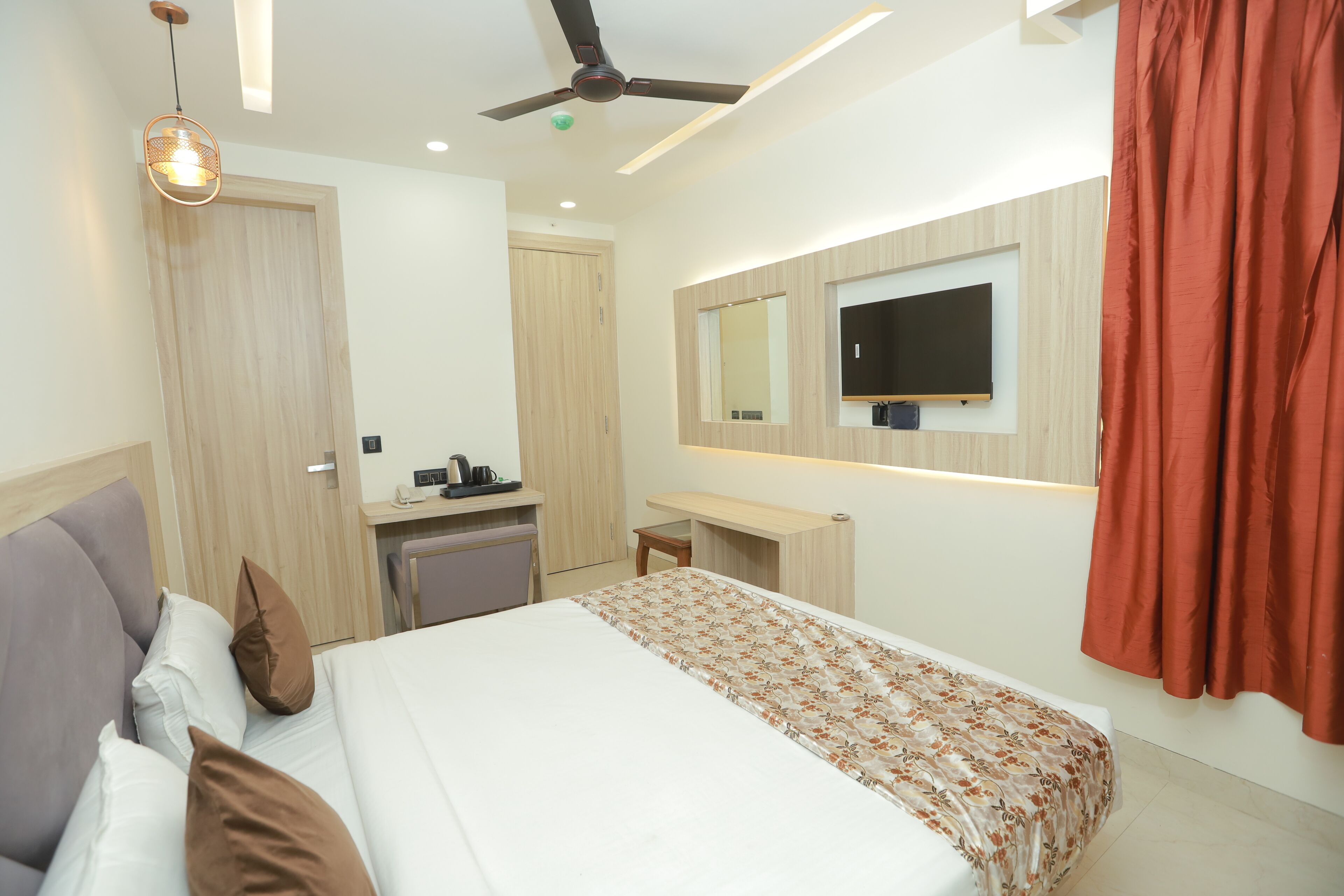 Zed Hotel