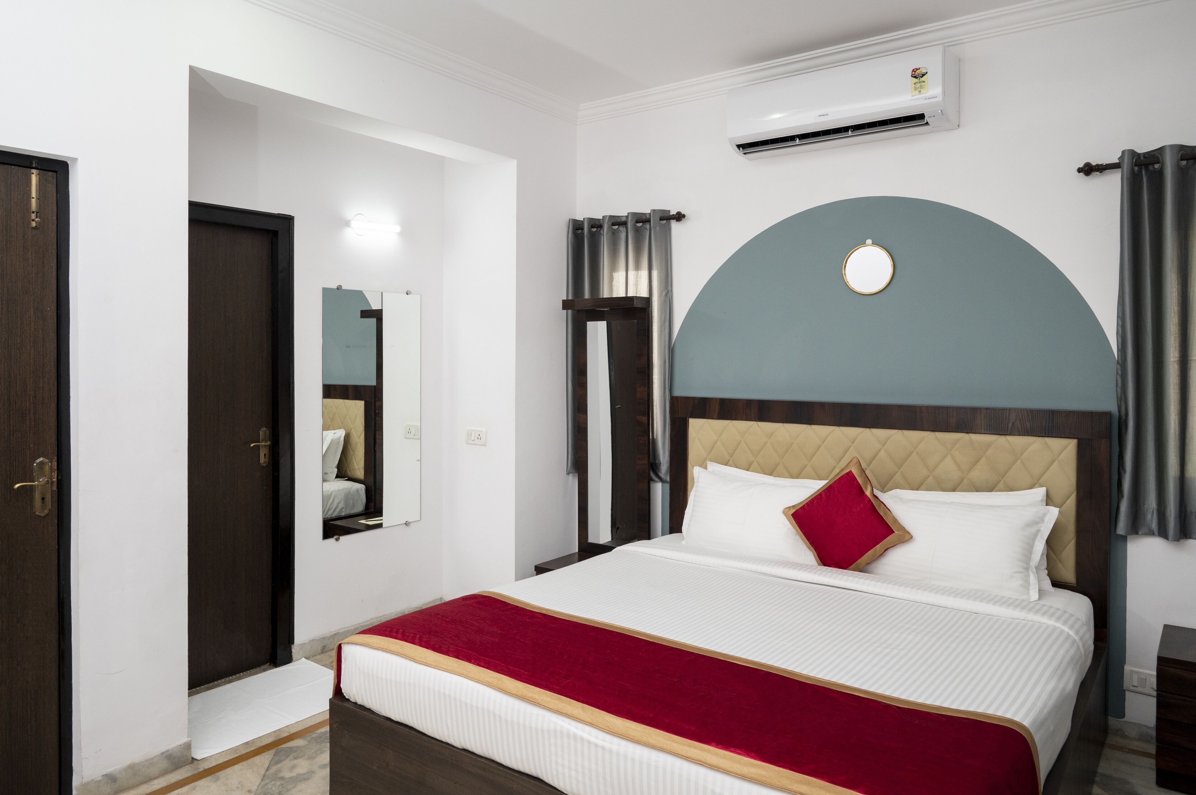 Richmonde Ananta Elite