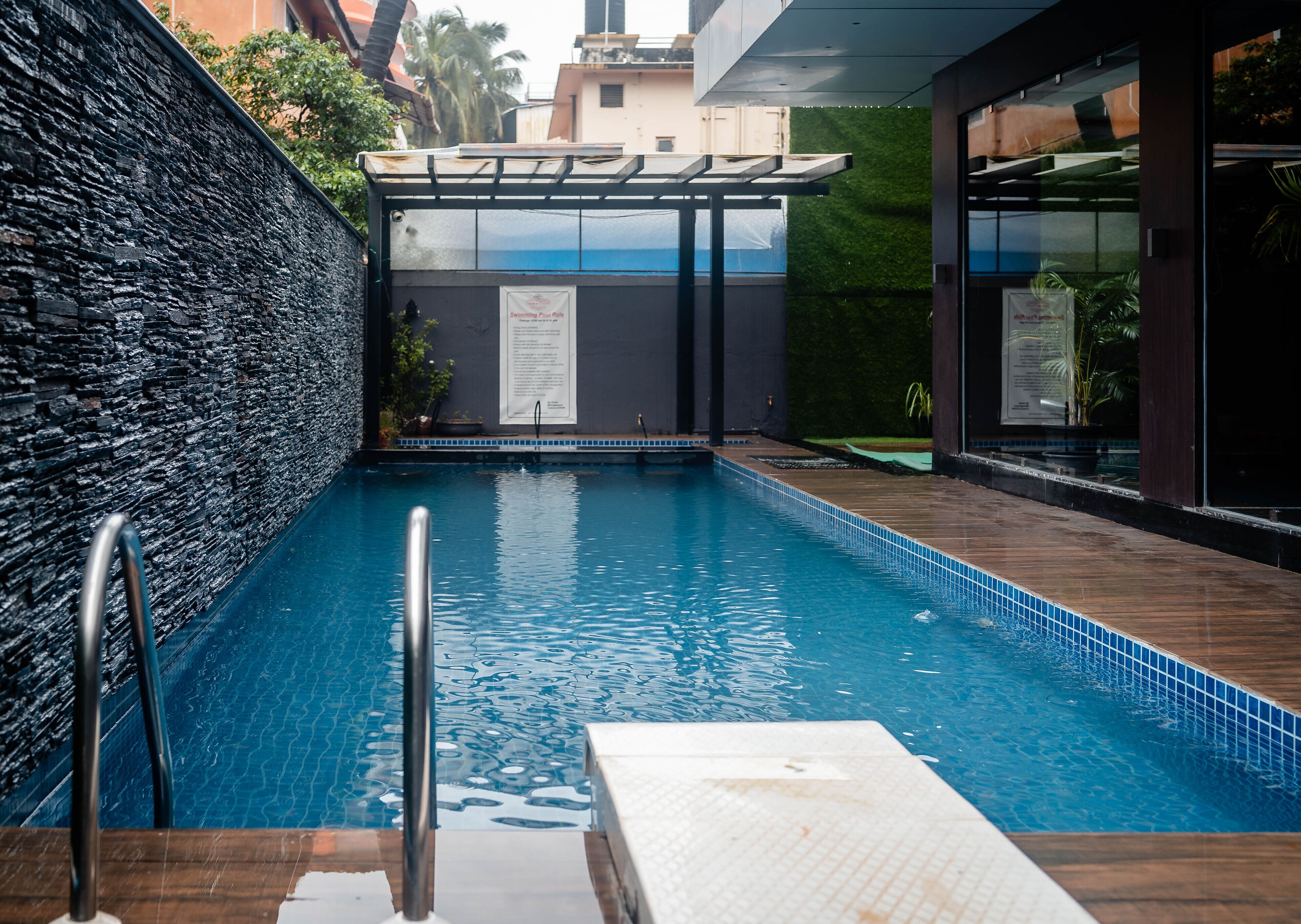Divan Clarks Inn Goa