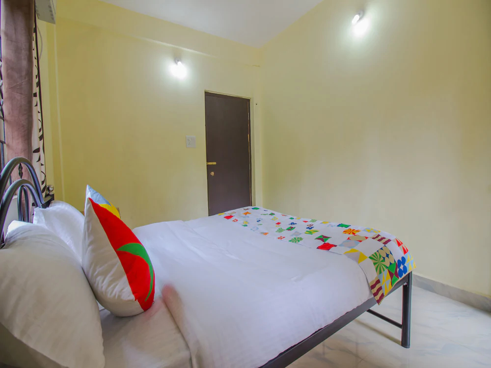 OYO Home 15489 Field View 1BHK