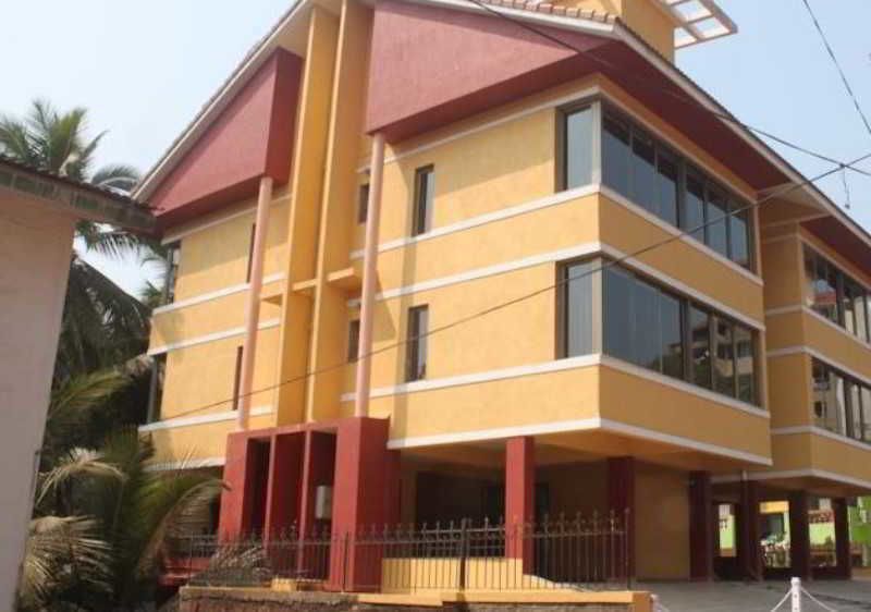 Casa Amarilla