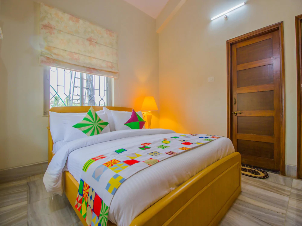 OYO Home 12866 Luxurious Stay