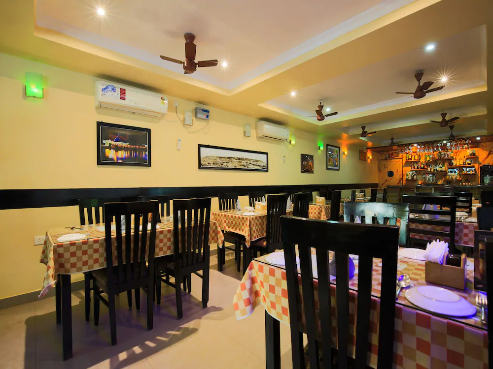 Camron Guest House by OYO Rooms