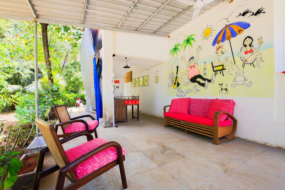 Morjim Plaza by OYO Rooms