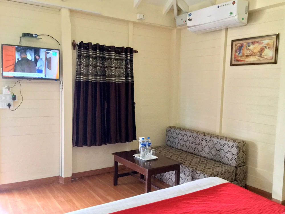Morjim Queen Beach Resort