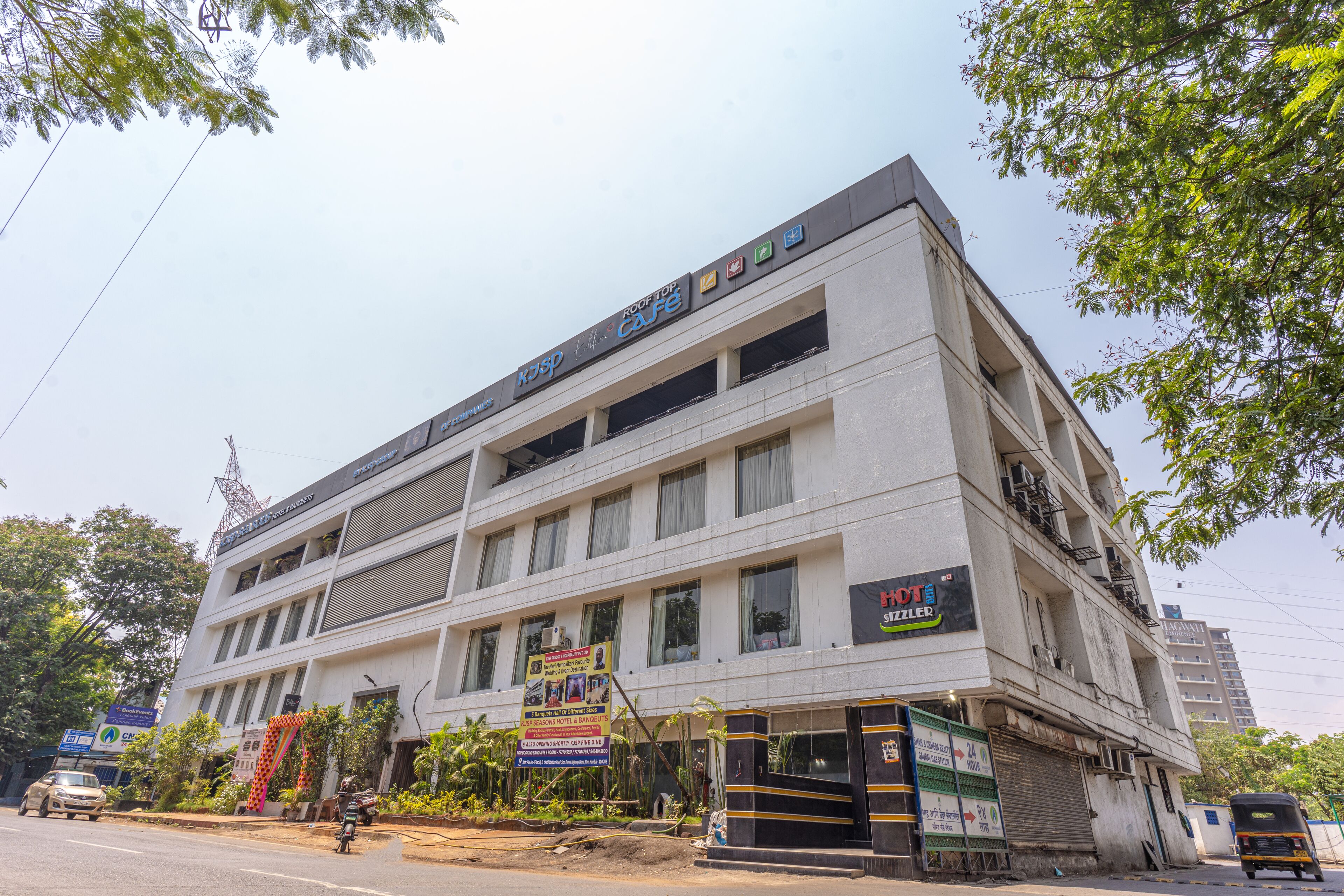 Kjsp Seasons Hotel