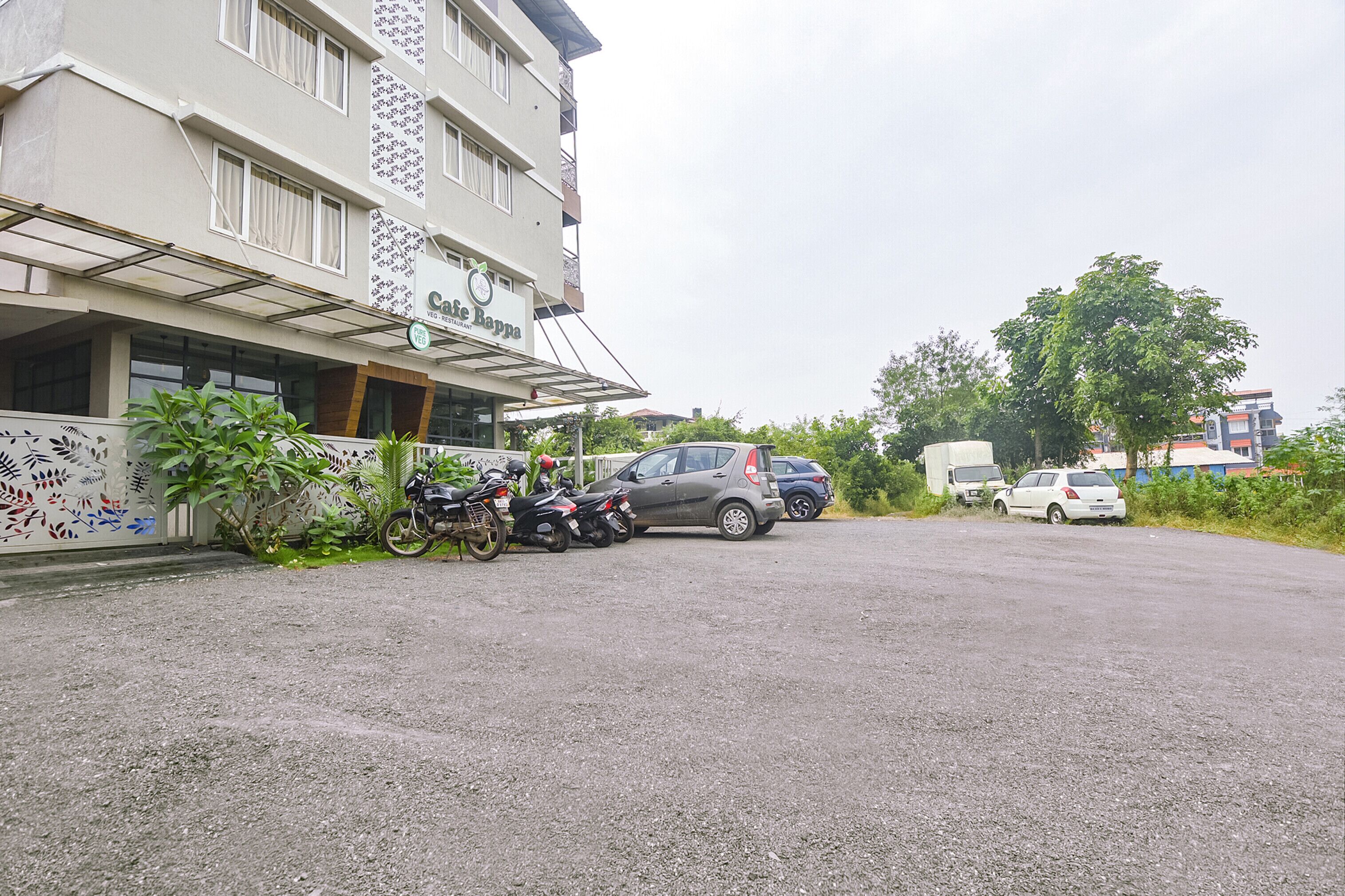 Avasa Grand by Fabhotel