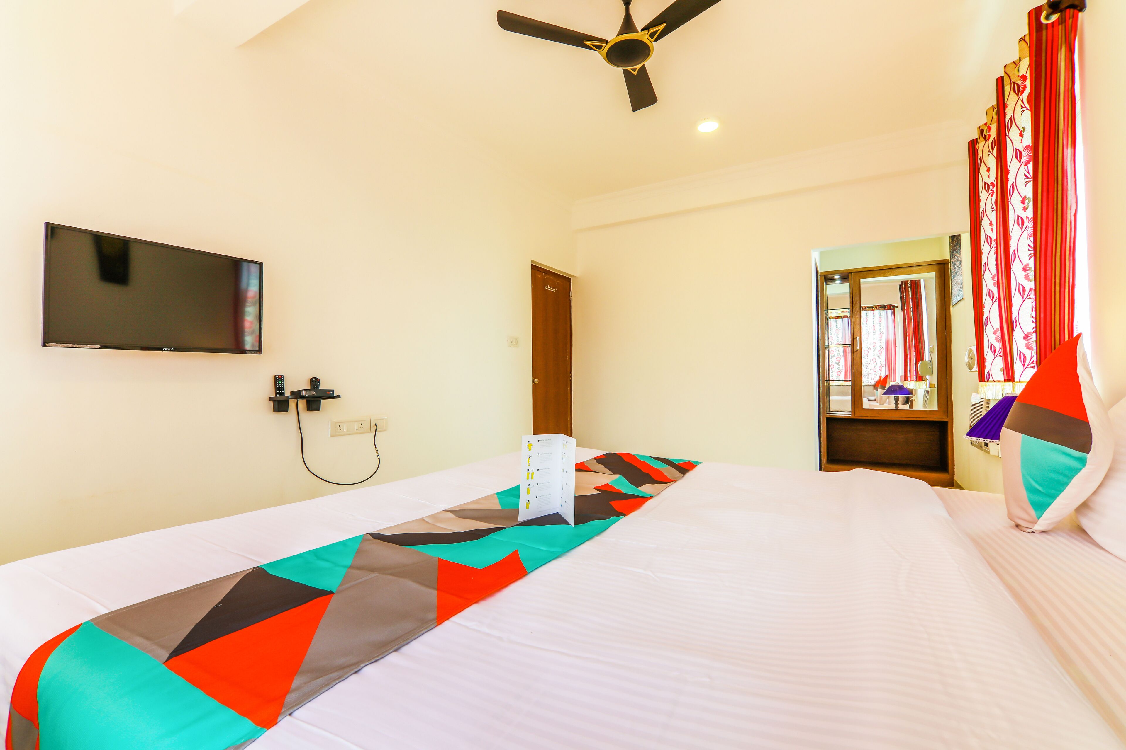 Picnic Residency by FabHotel