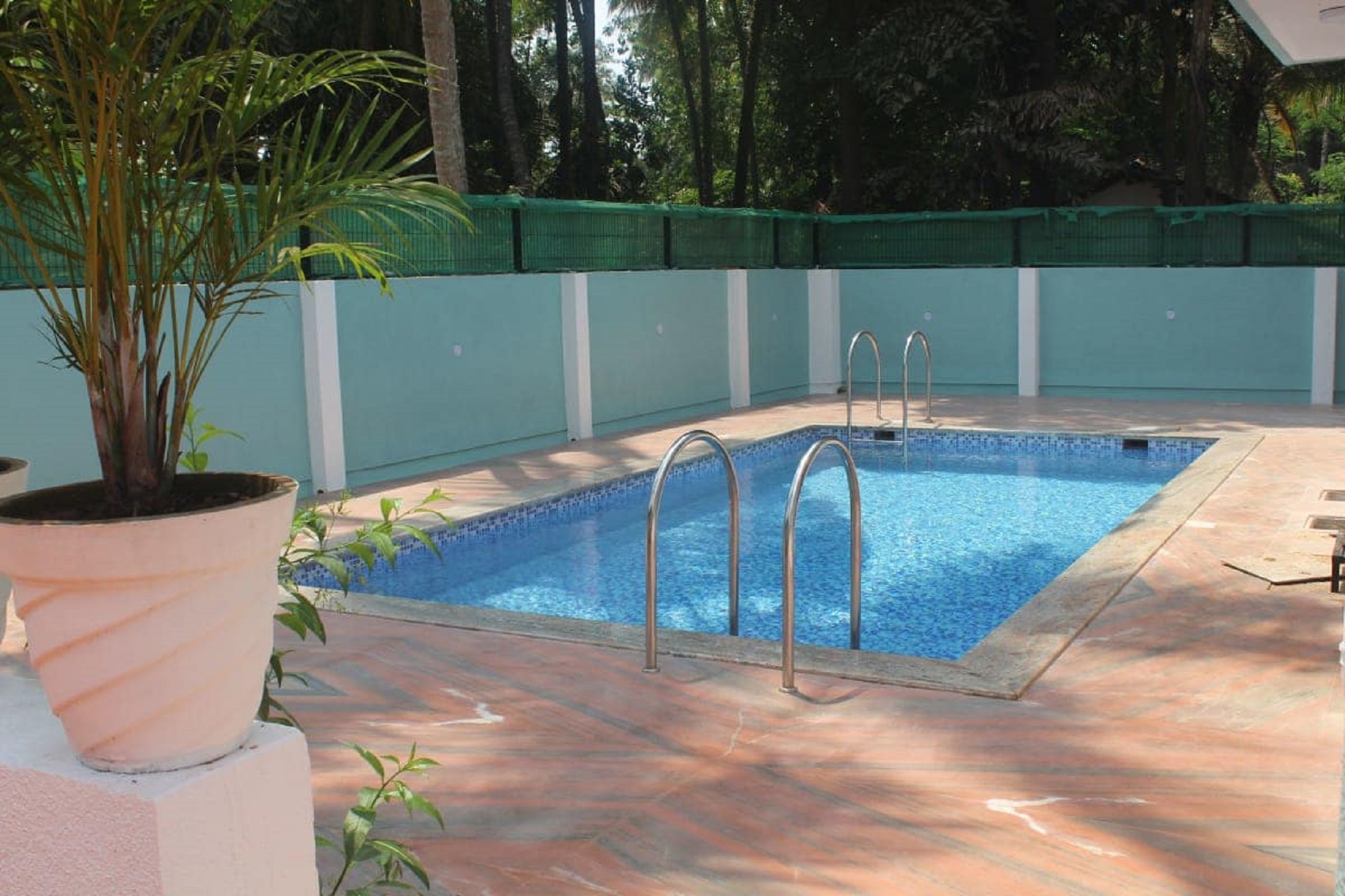 Meera Motels & Residency