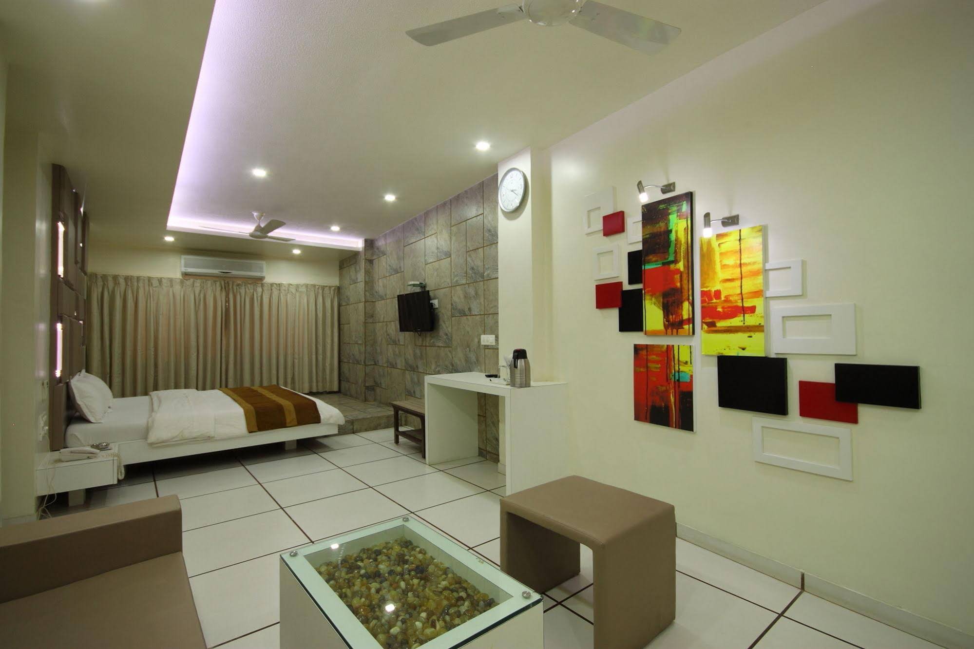 Hotel Good Night