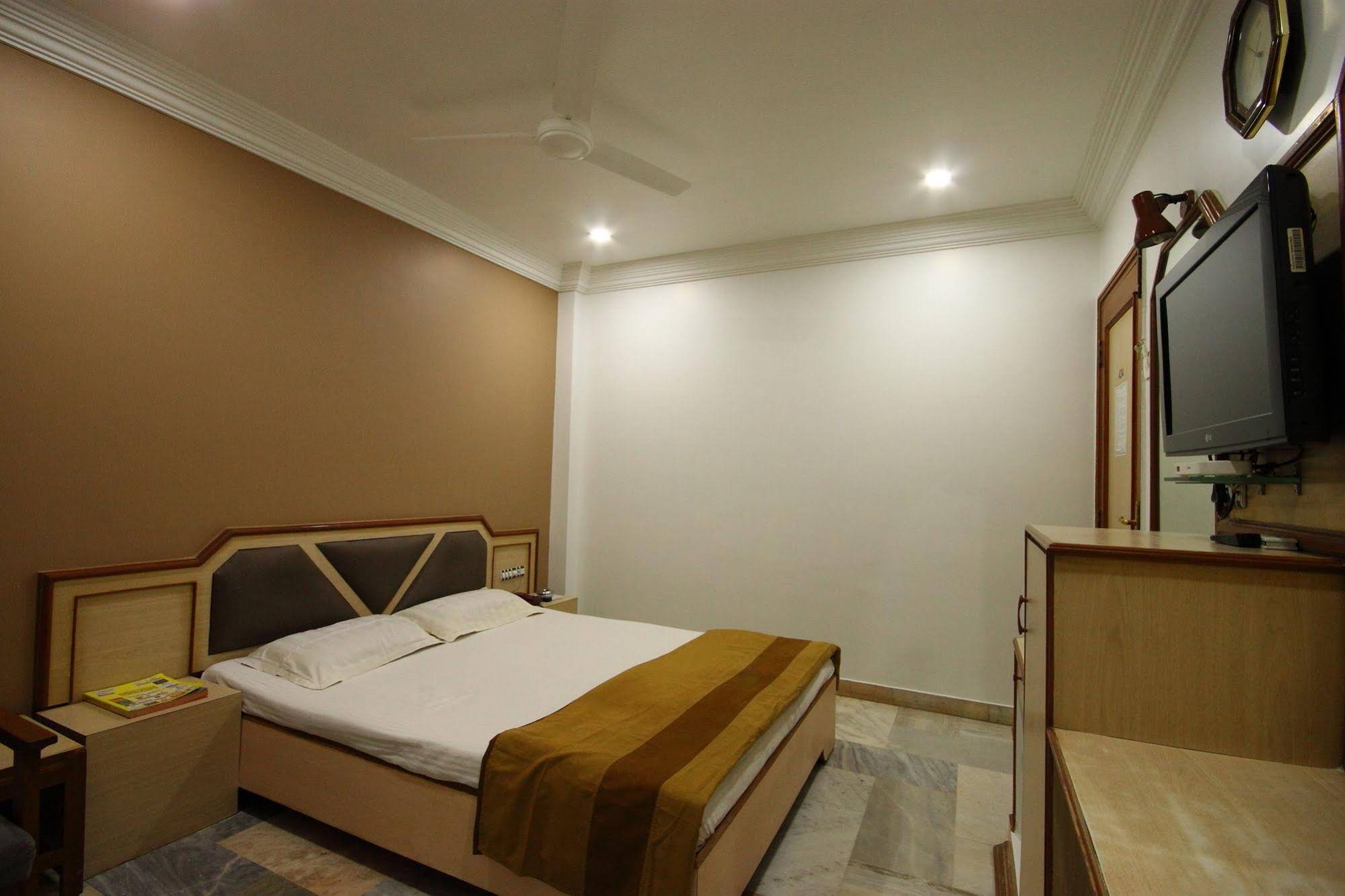 Hotel Good Night