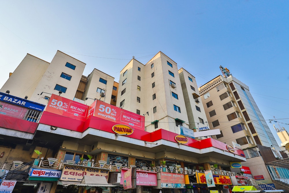 Radhe Residency by OYO Rooms