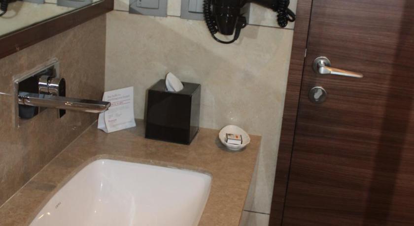Ramada by Wyndham Gandhidham Shinay