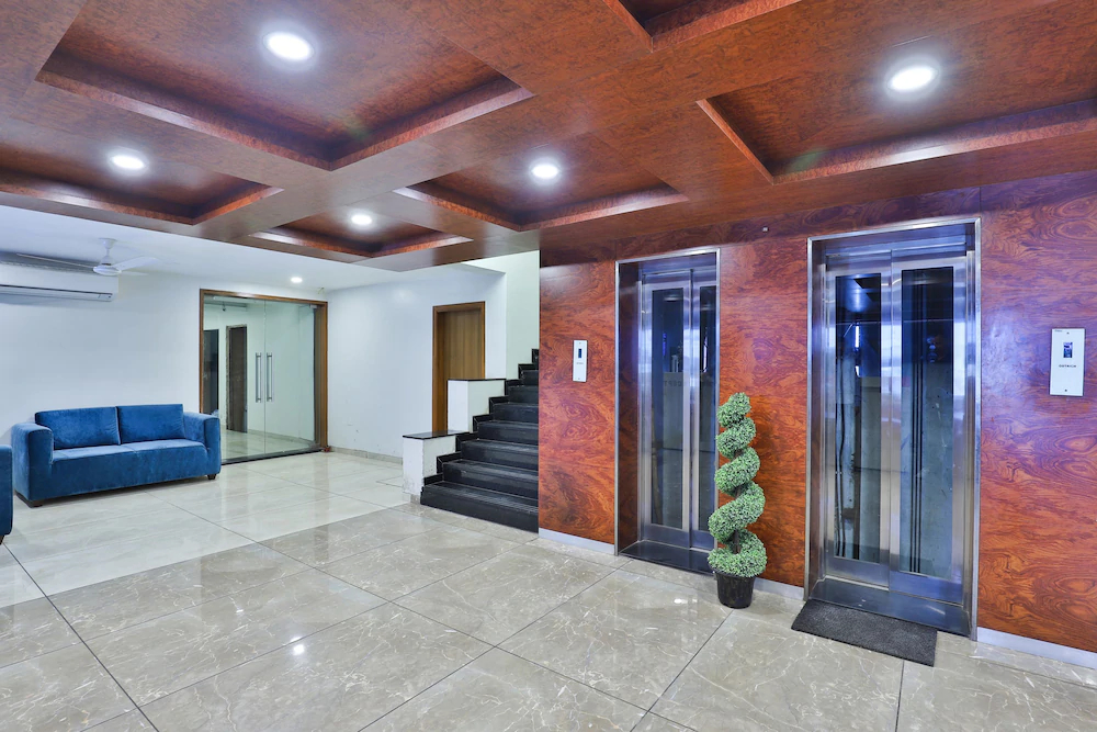 Hotel Comfort by OYO Rooms