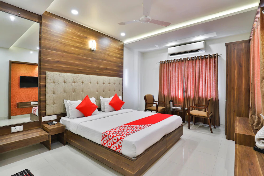 Hotel Comfort by OYO Rooms