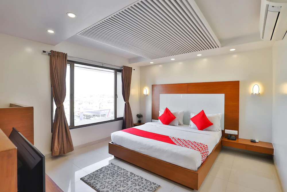 Hotel Comfort by OYO Rooms