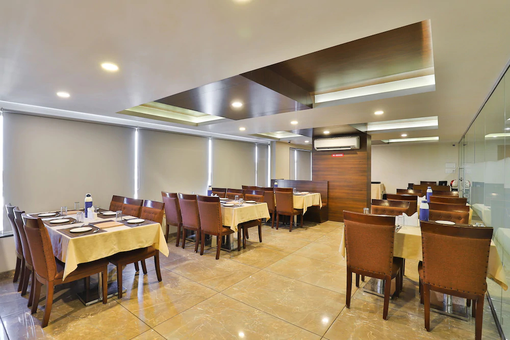 Hotel Comfort by OYO Rooms