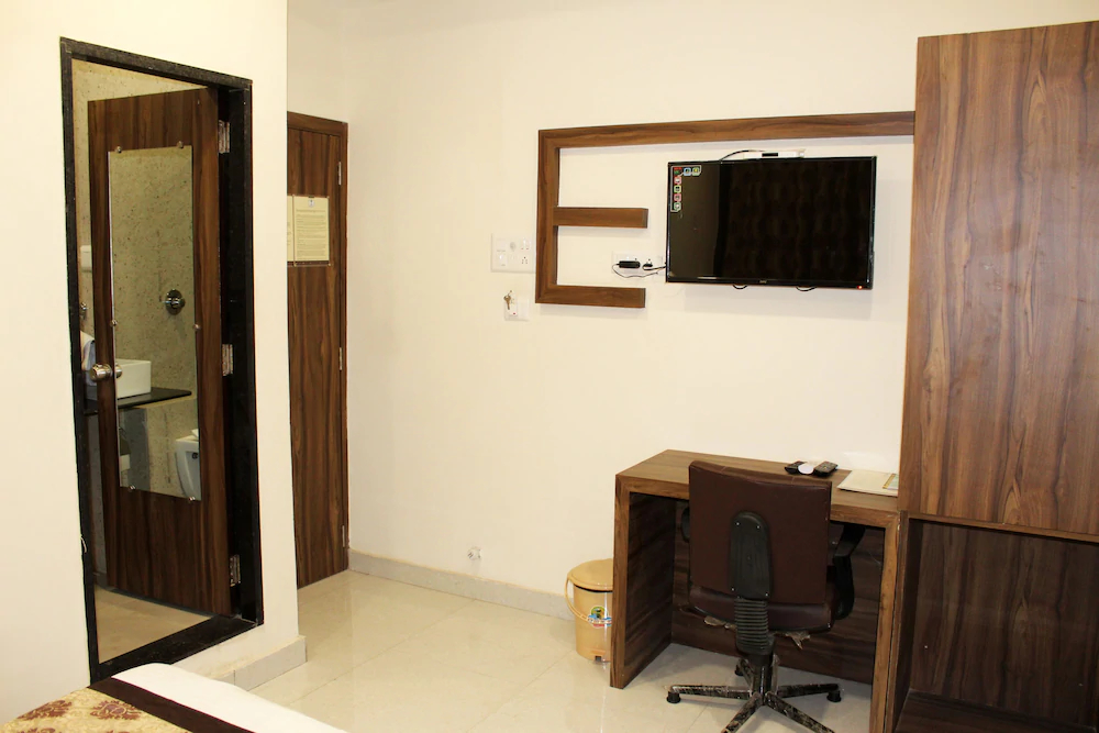 Eco Inn Hotel
