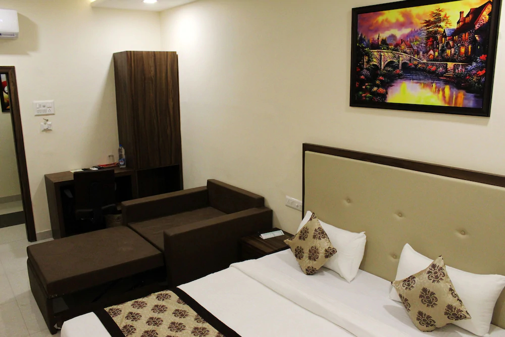 Eco Inn Hotel