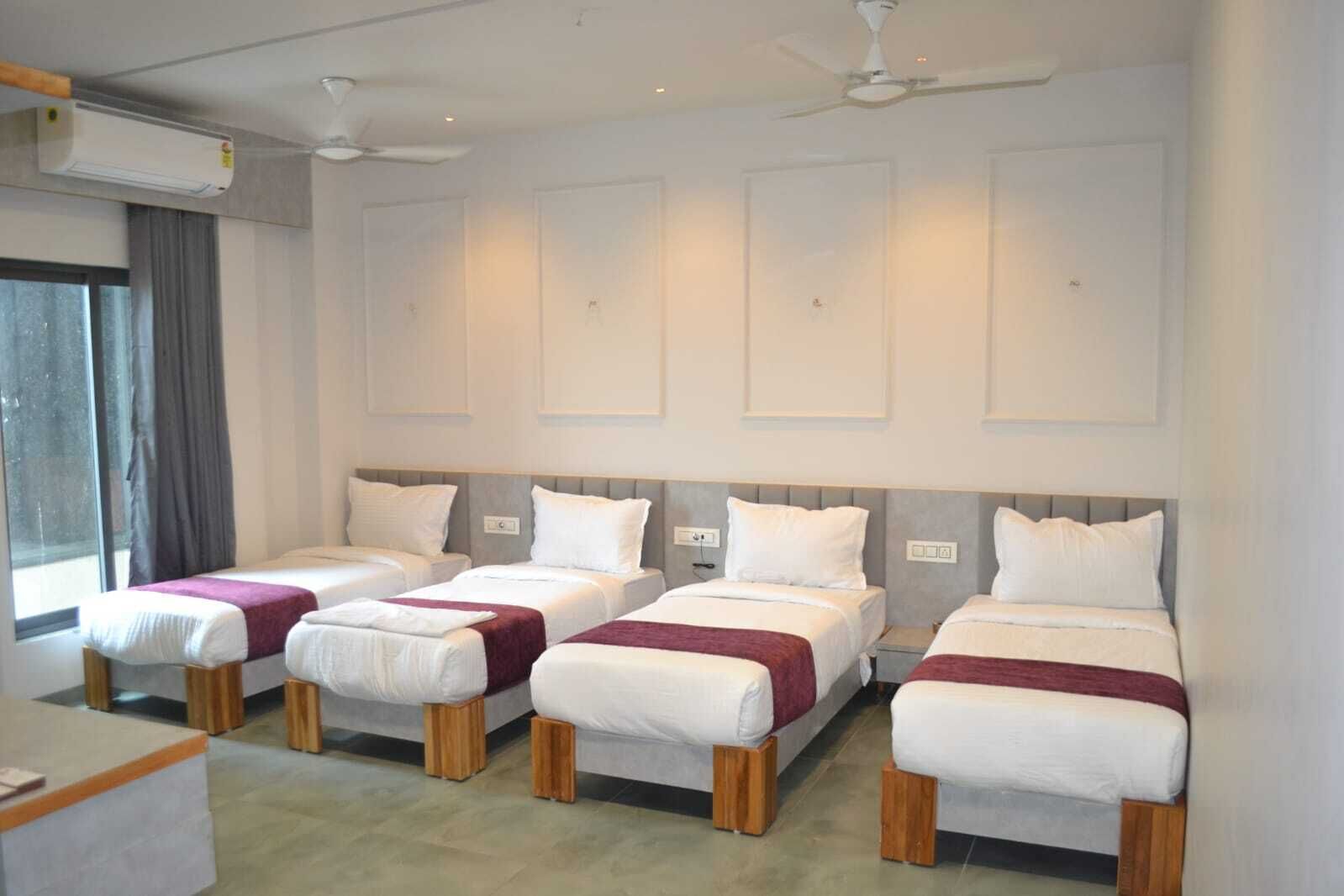 Hotel Sweet Time Restaurant Banquet & Rooms