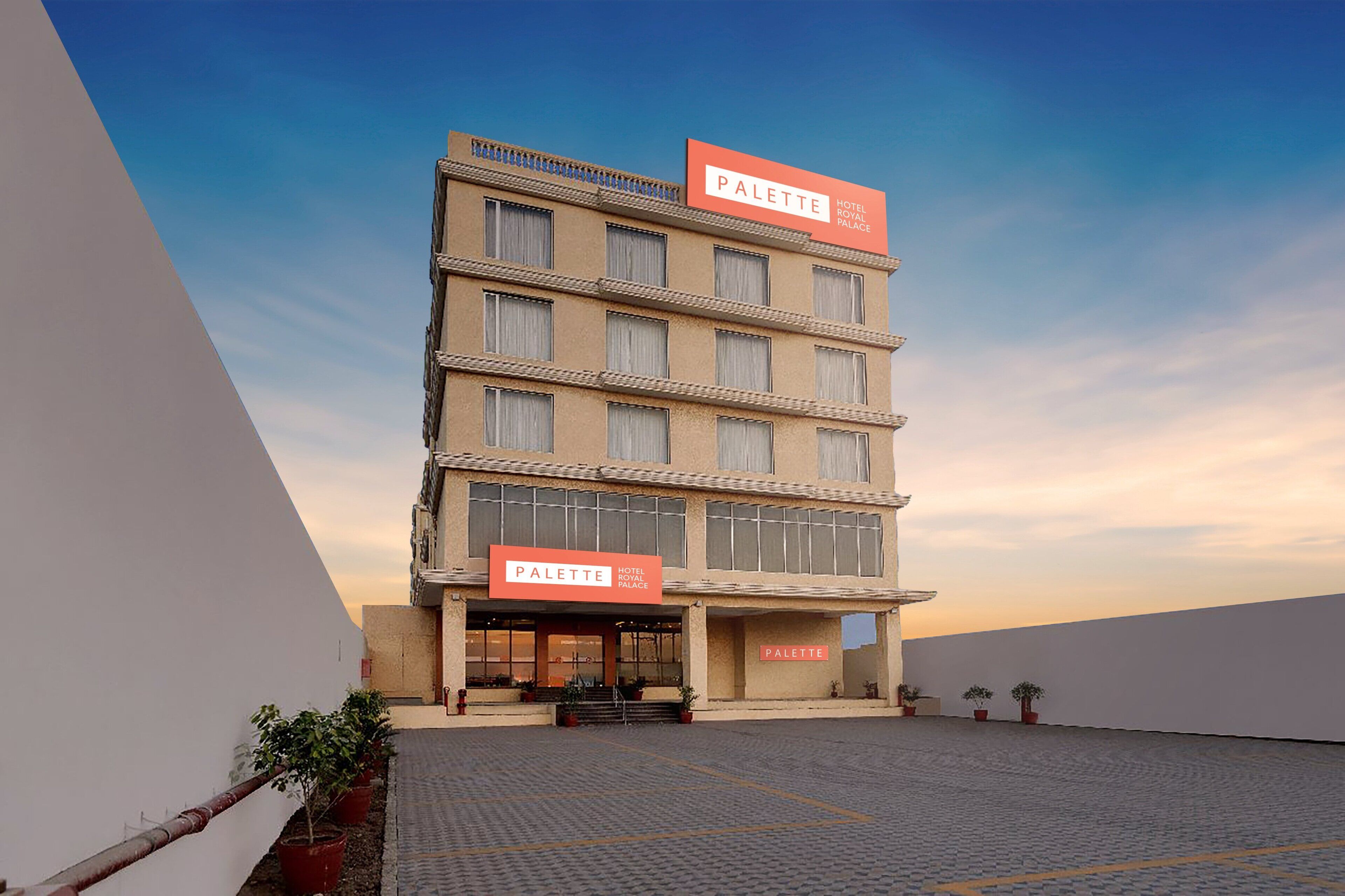 Clubhouse Hotel Morbi