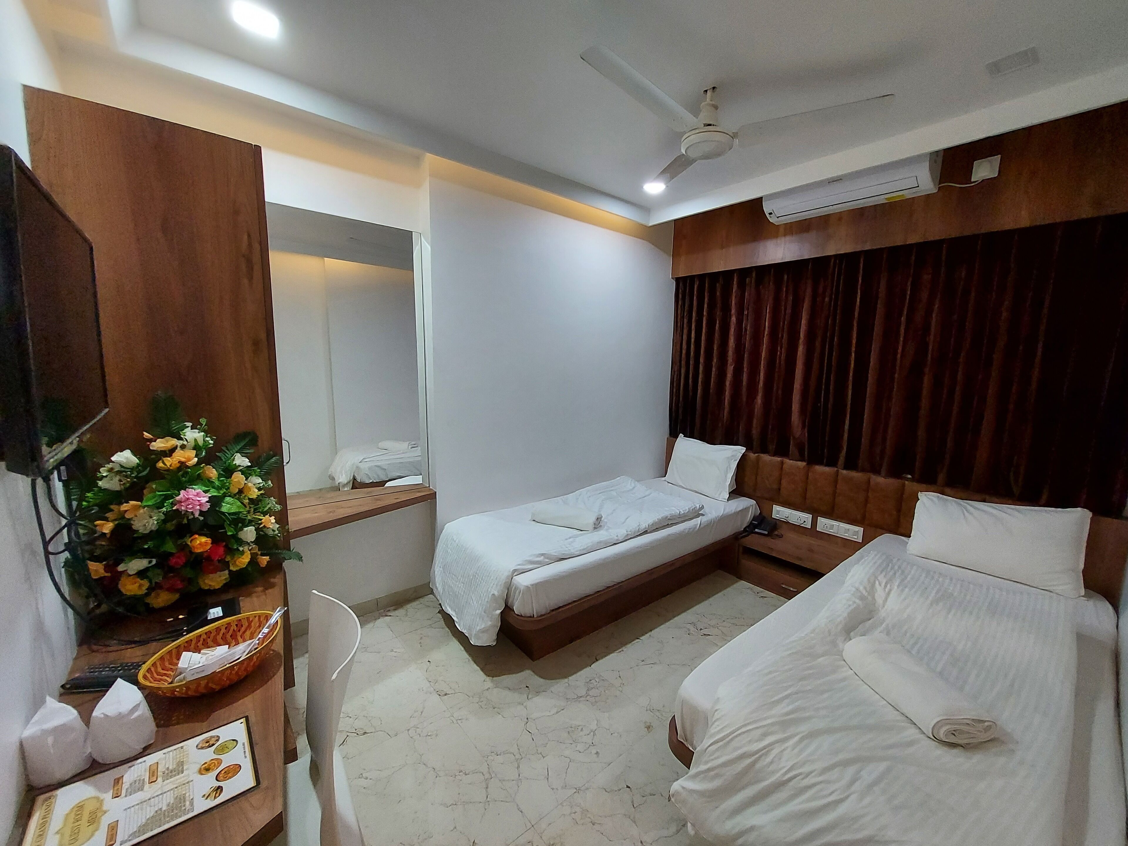 Hotel The Grand Piano