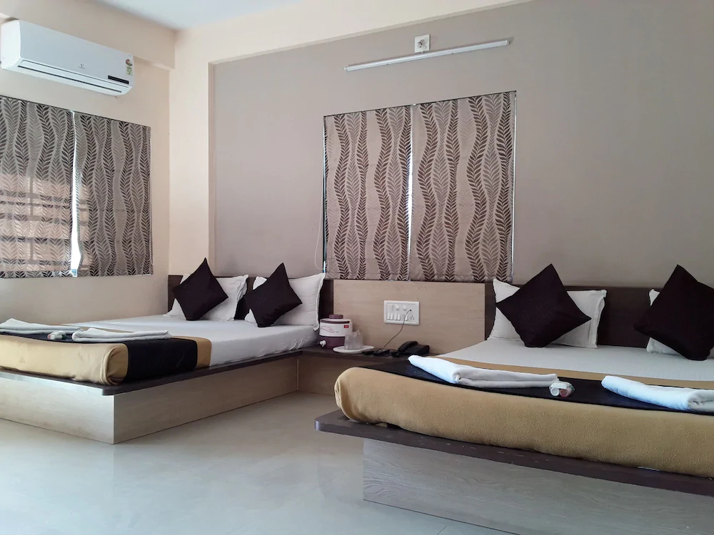 Hotel Somnath Atithigruh