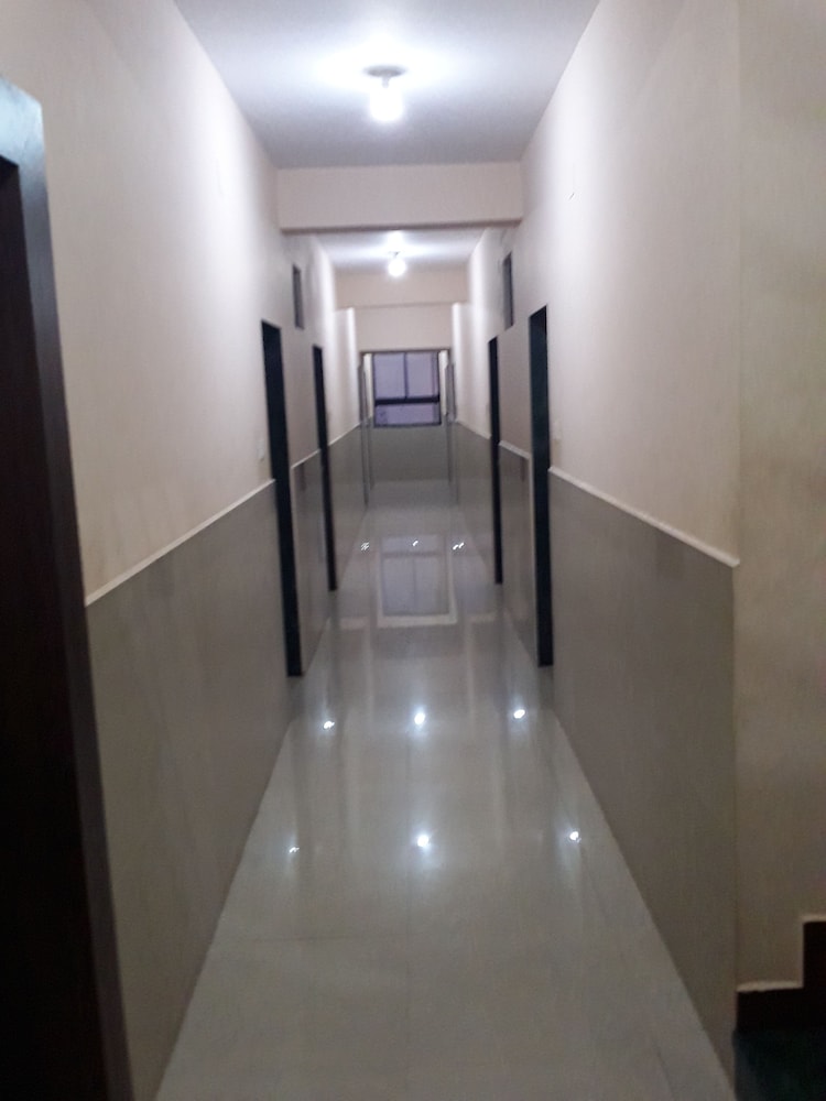 Hotel Somnath Atithigruh