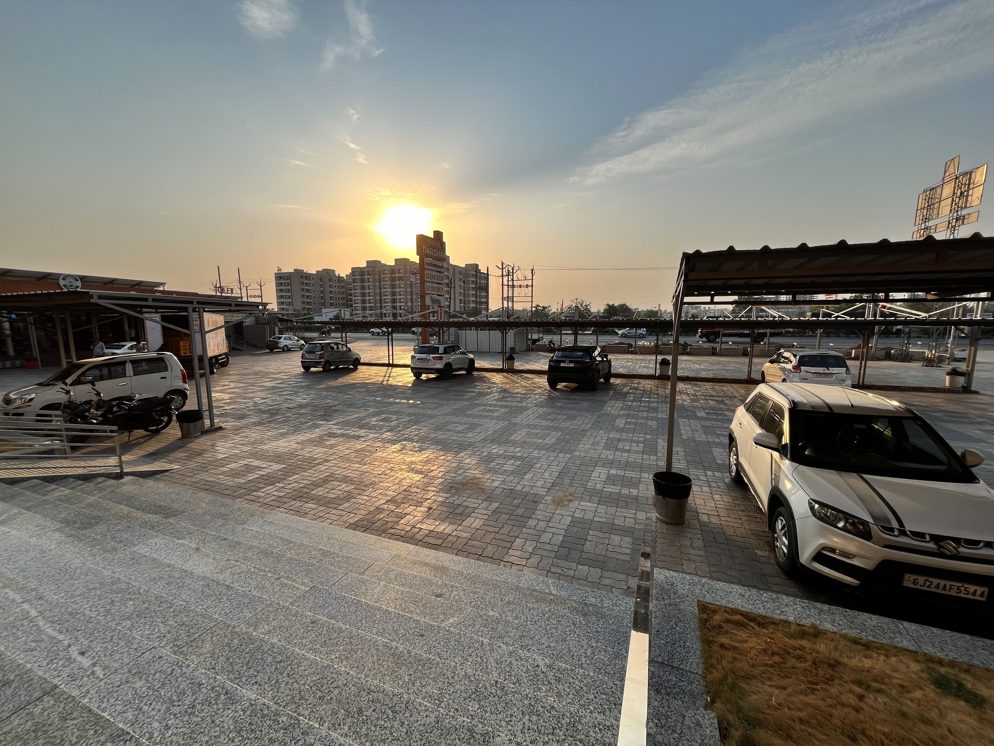 Hotel Grand Darshan