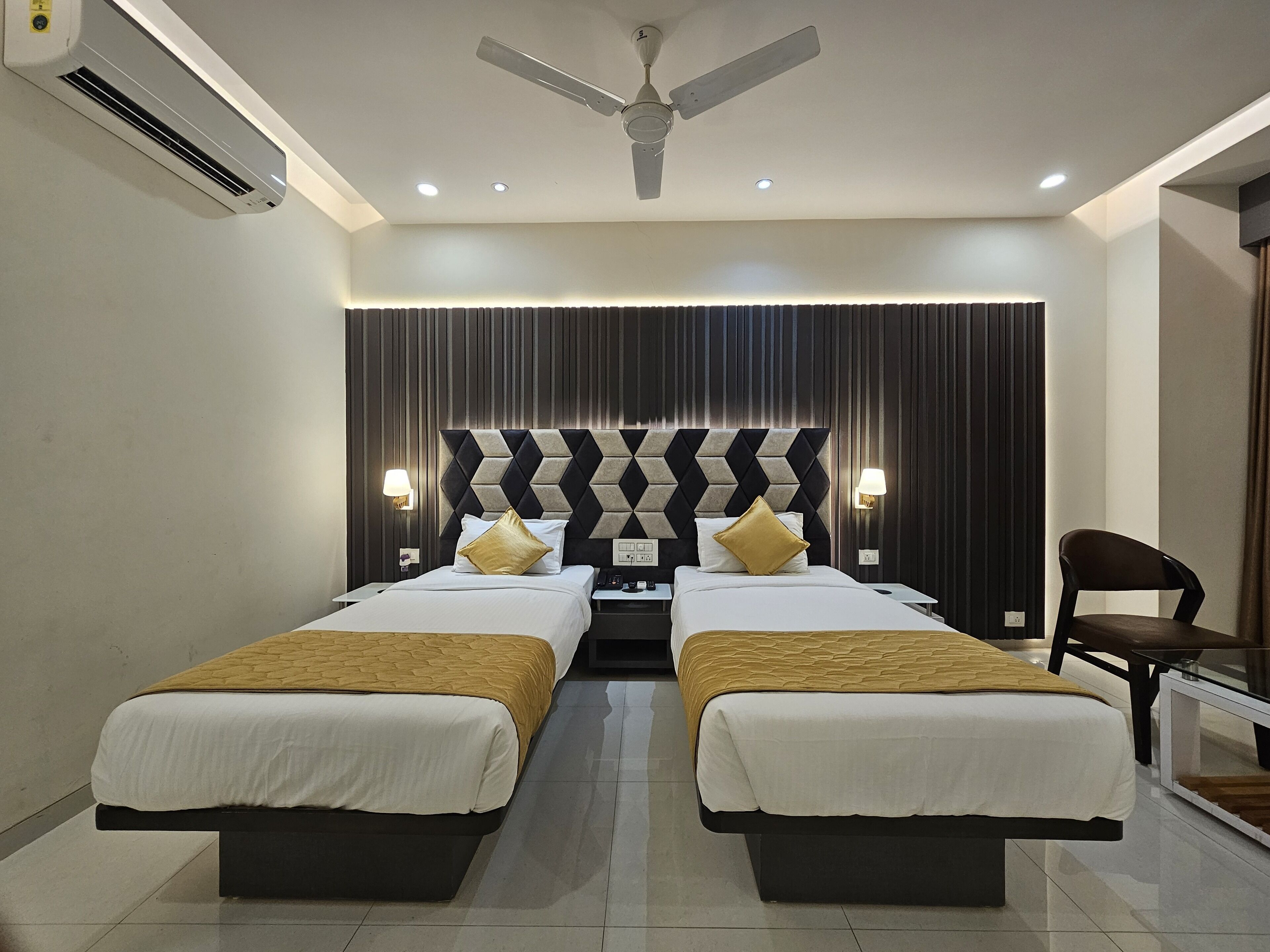 Hotel Grand Darshan