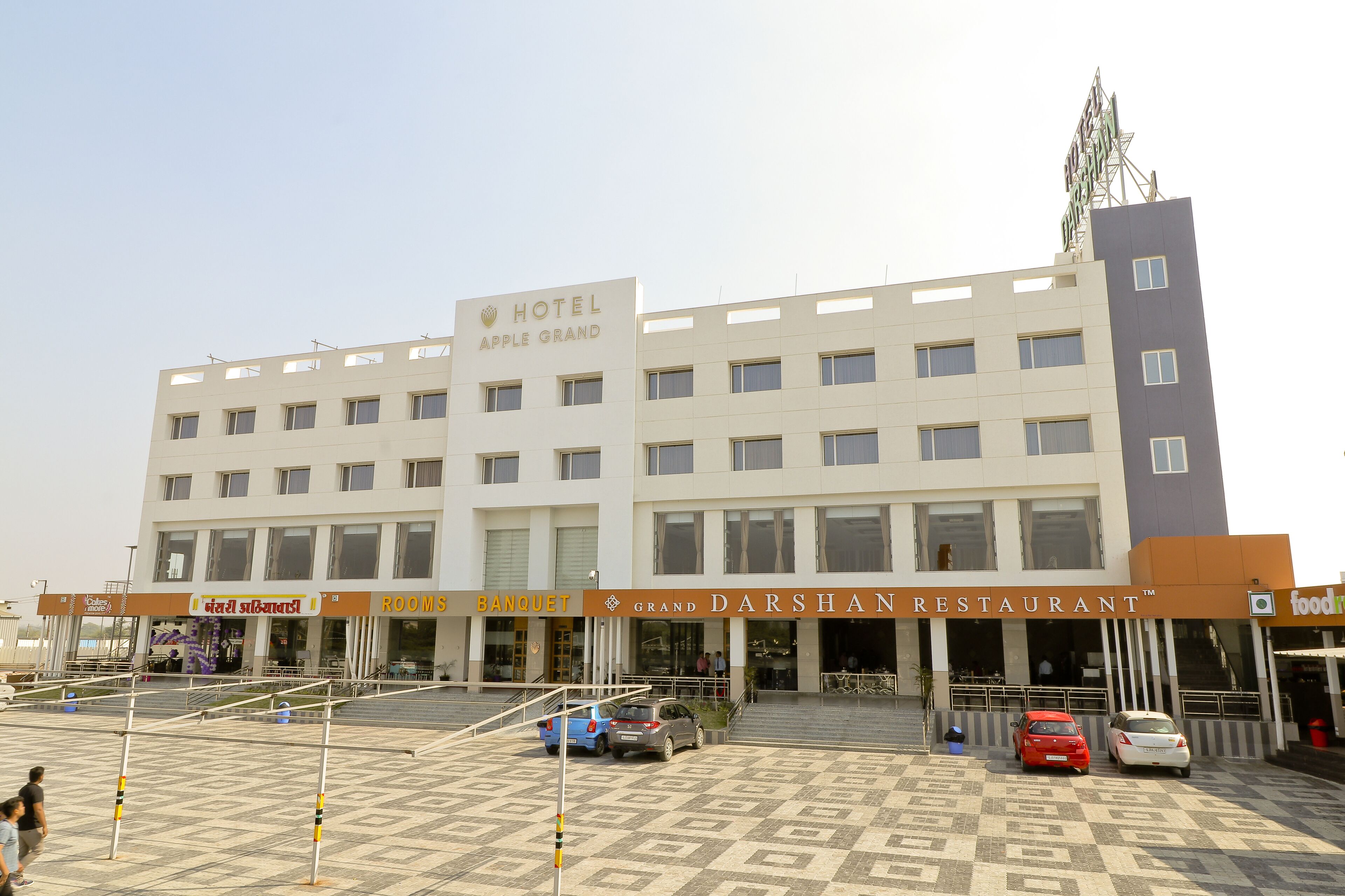 Hotel Grand Darshan