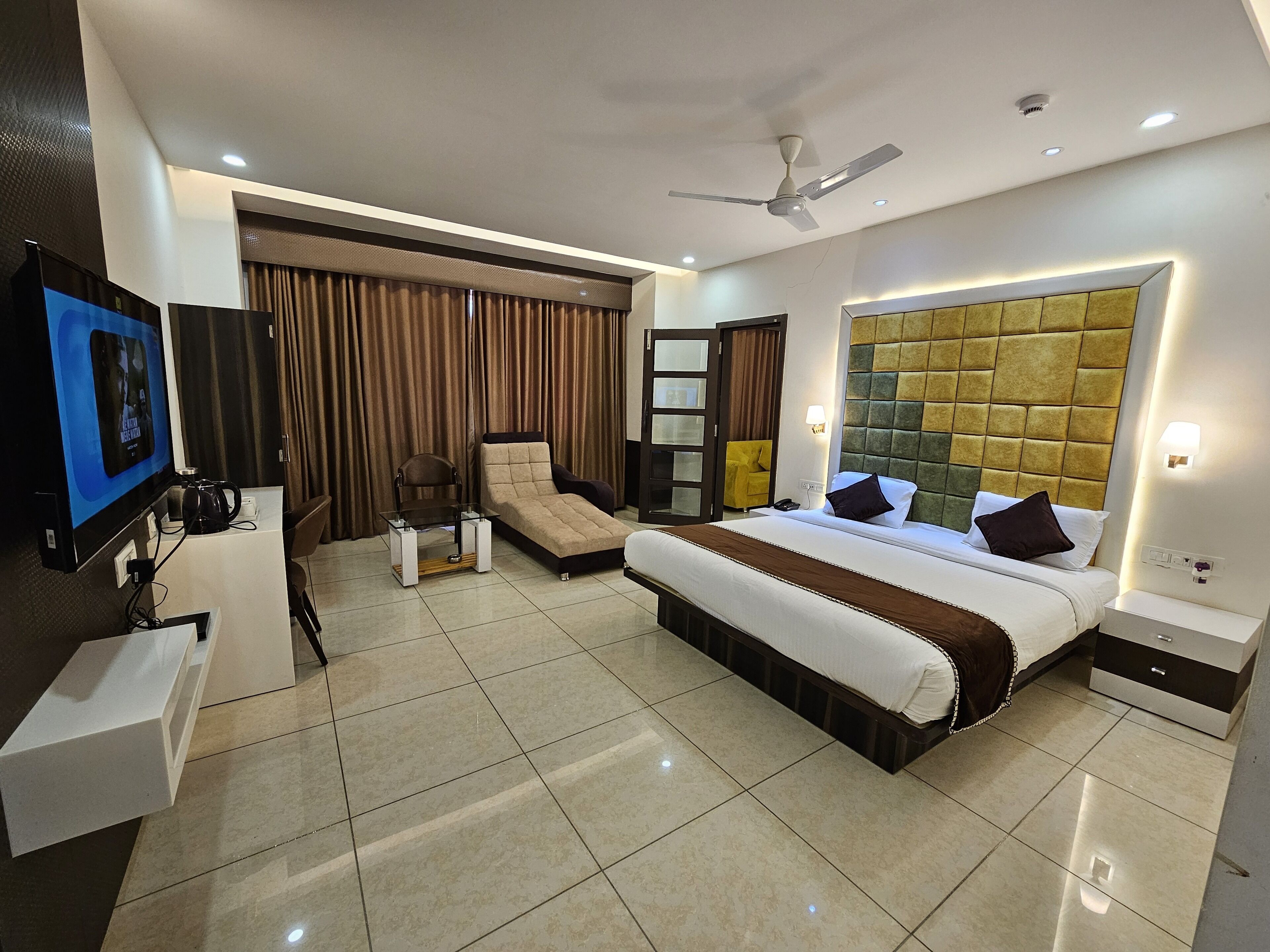 Hotel Grand Darshan