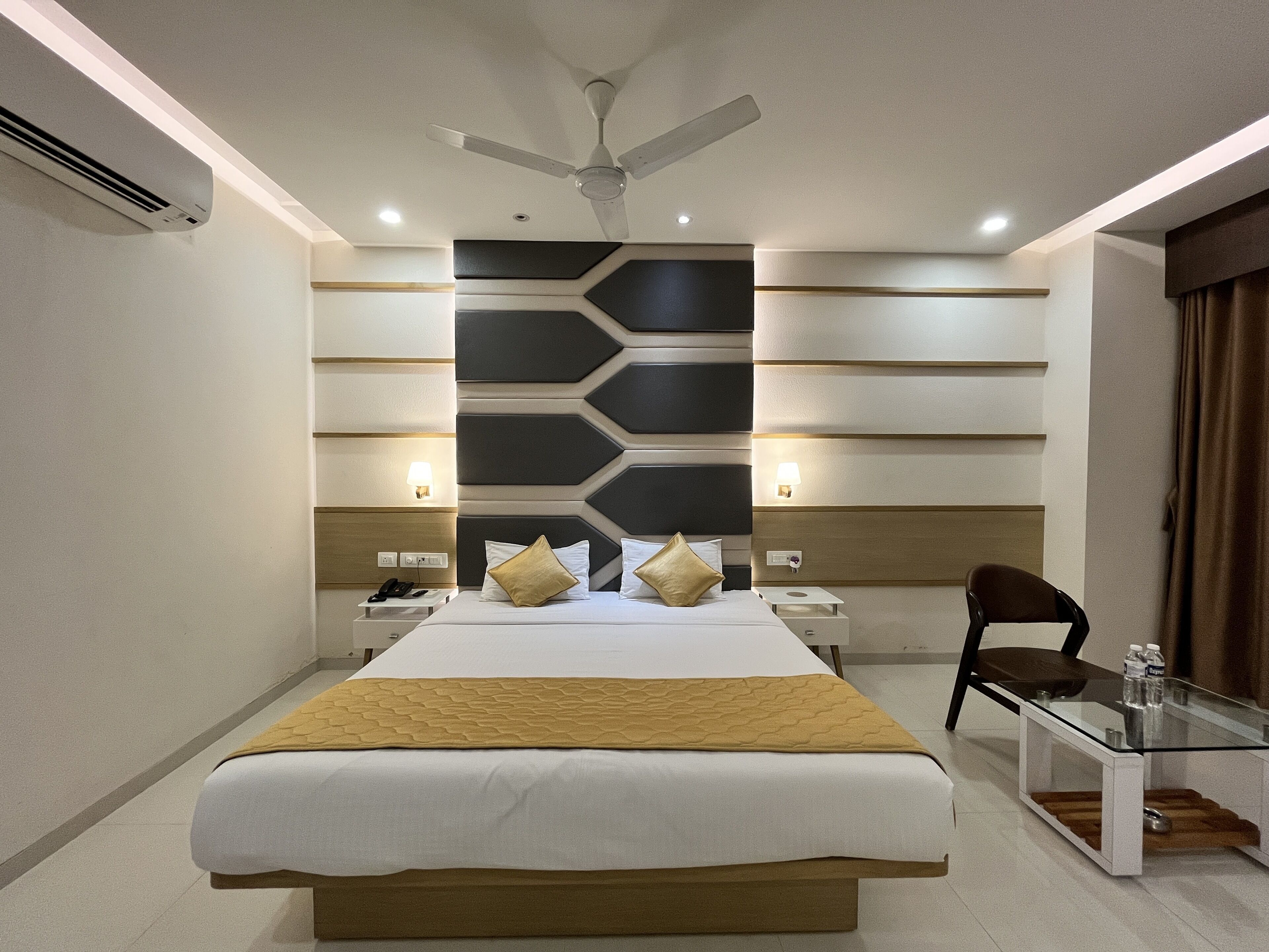 Hotel Grand Darshan