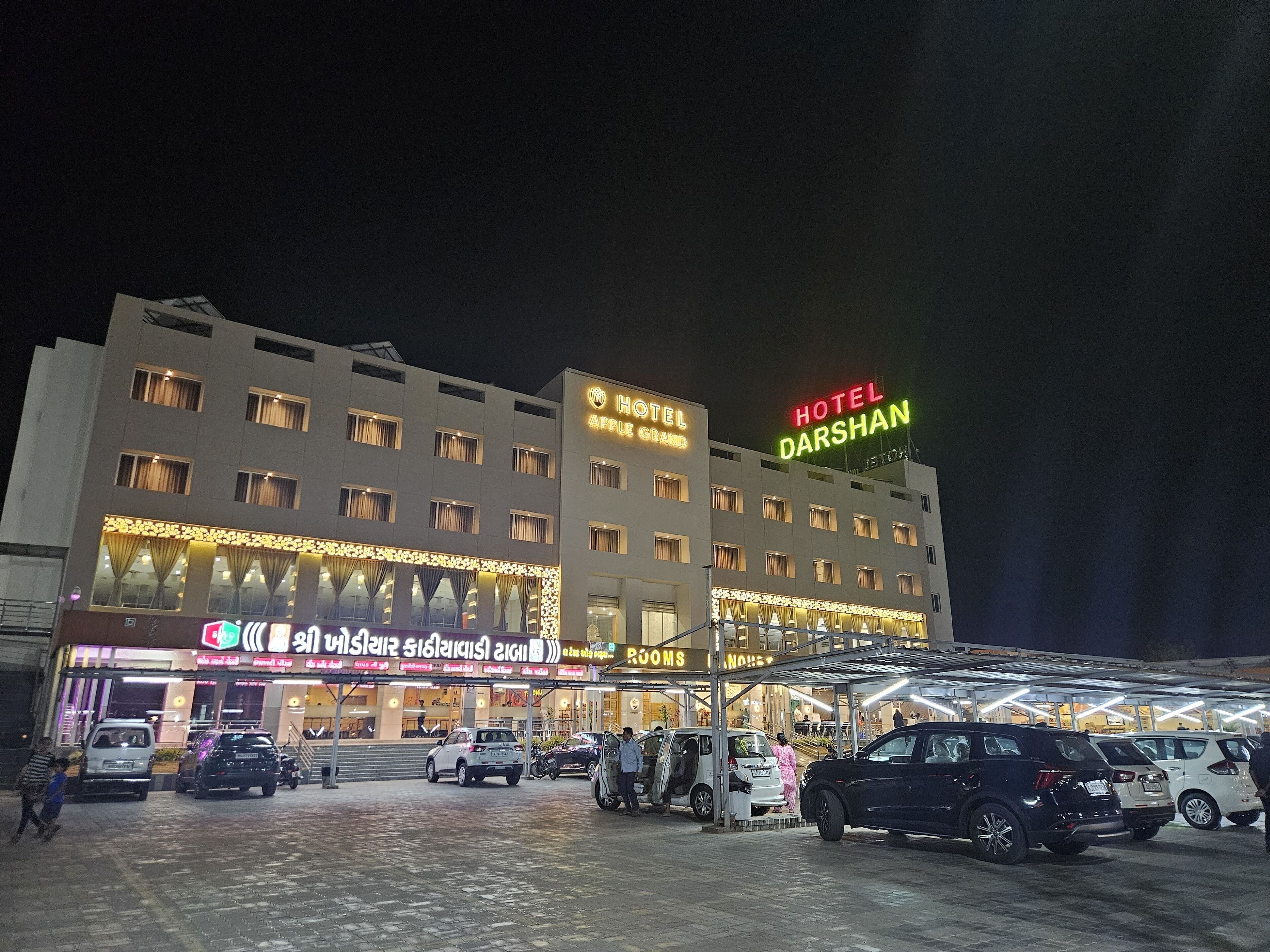 Hotel Grand Darshan